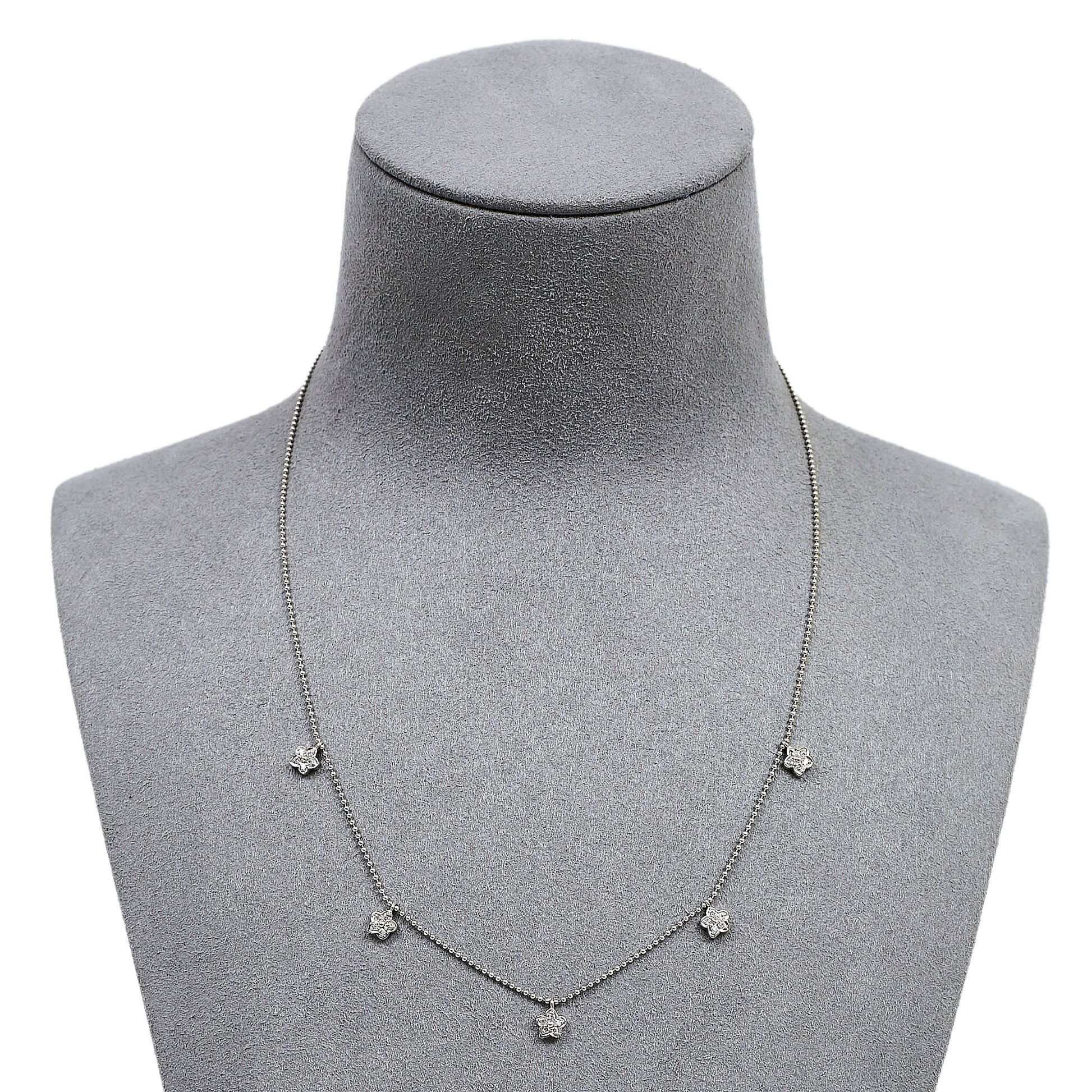 Pre-Owned 14ct White Gold Diamond Flower Necklace 16.5 Inch