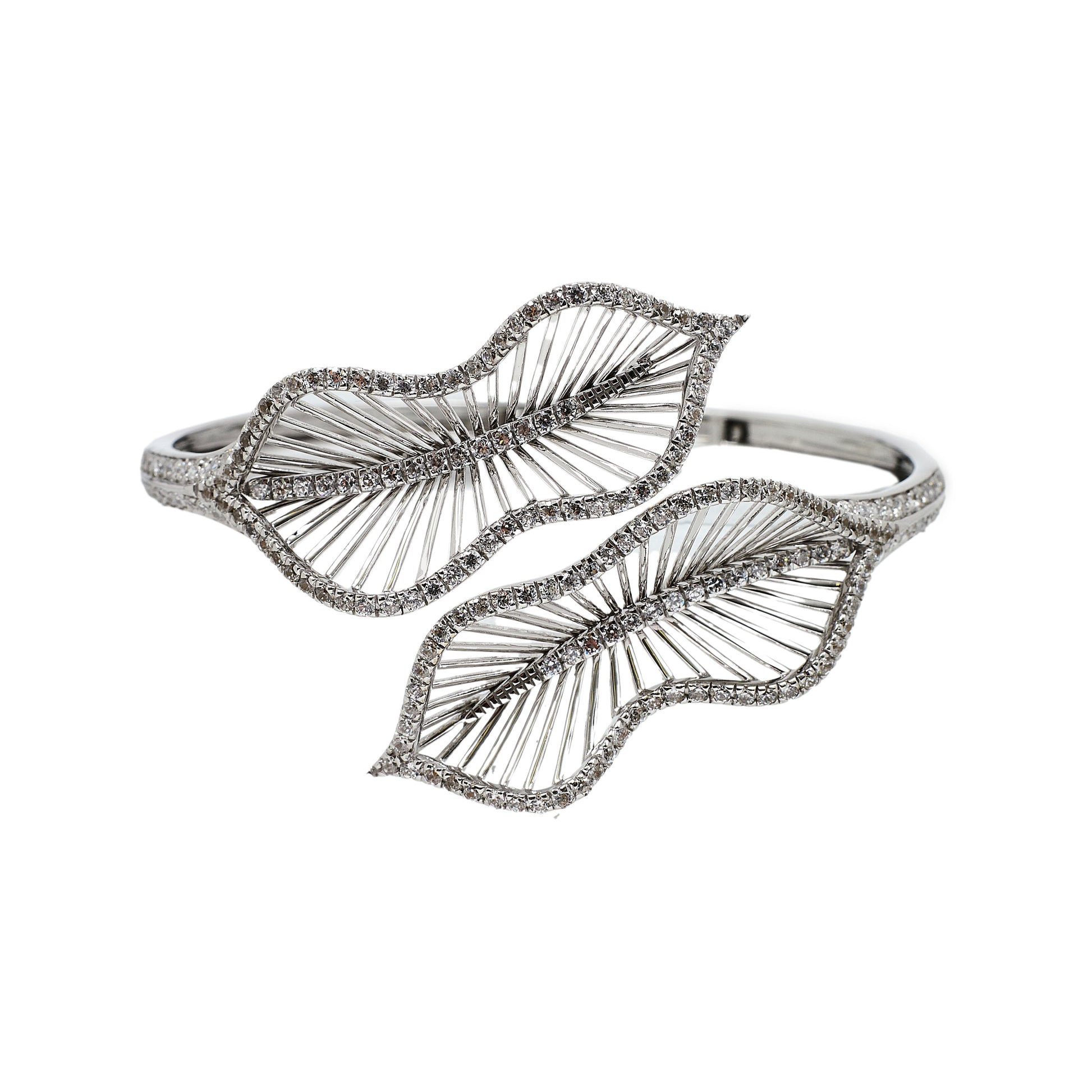 Pre-Owned 18ct White Gold CZ Double Leaf Hinged Bangle