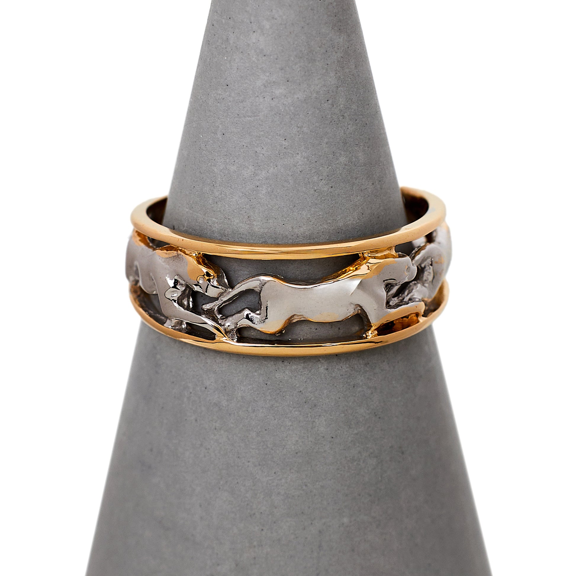 Pre-Owned 9ct Gold Two-Tone Panther Band Ring Size M