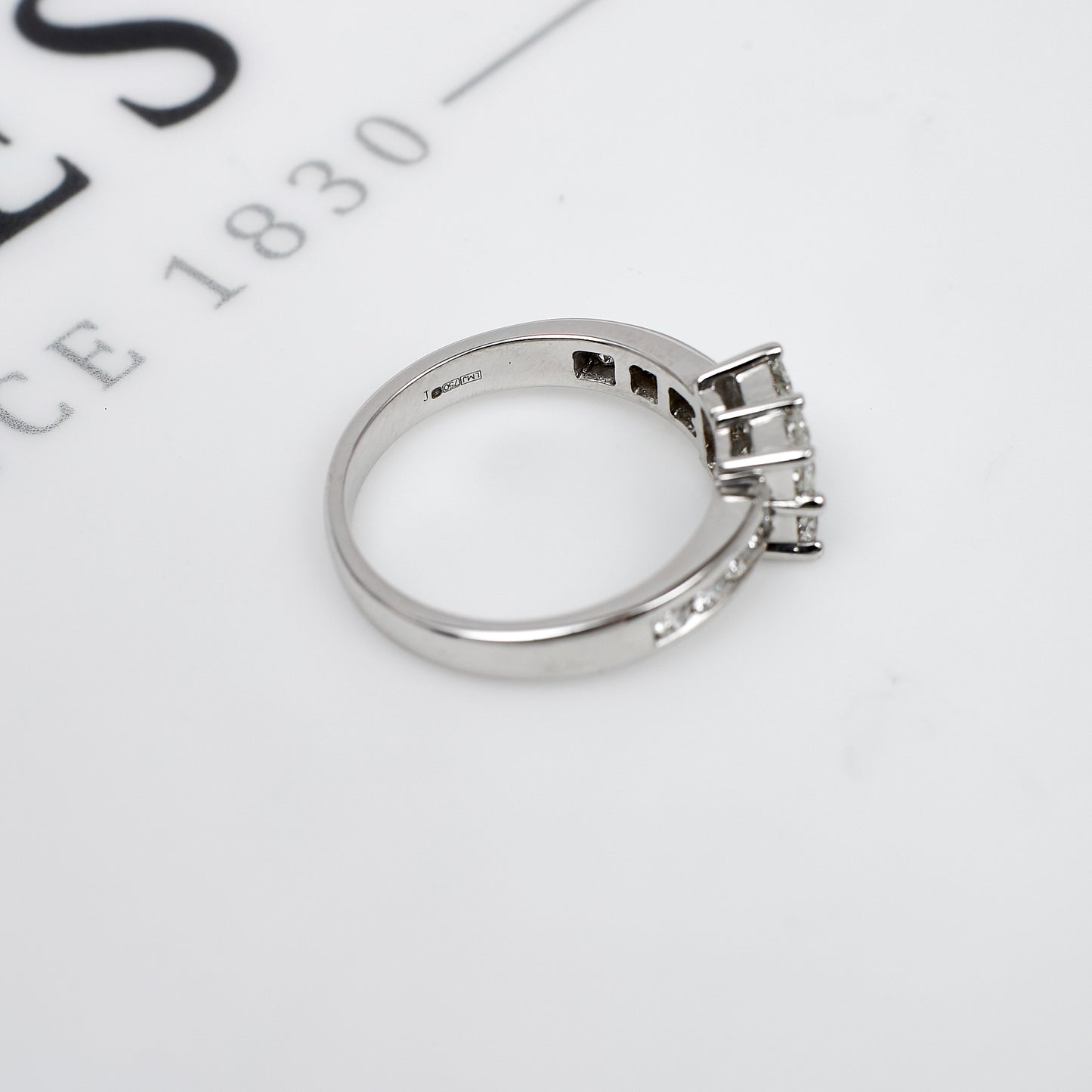 Pre-Owned 18ct White Gold Princess Cut Diamond Cluster Ring