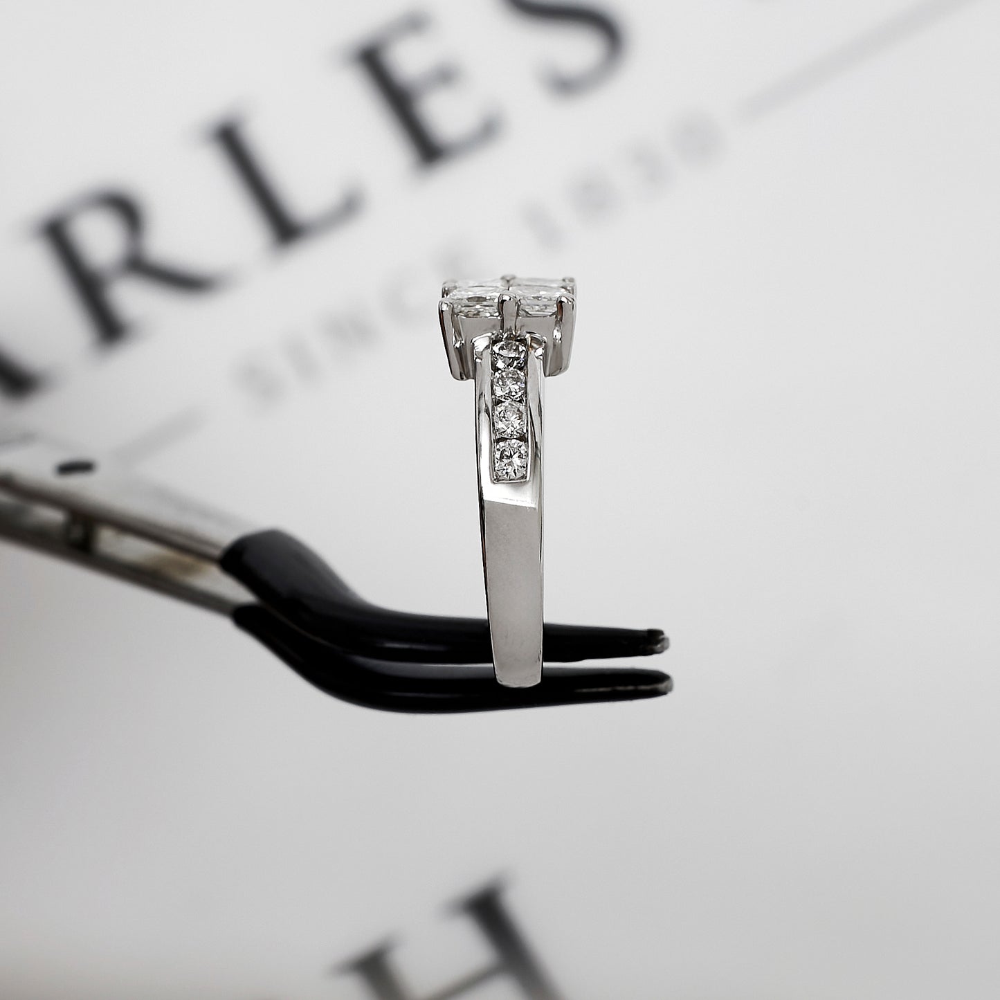 Pre-Owned 18ct White Gold Princess Cut Diamond Cluster Ring