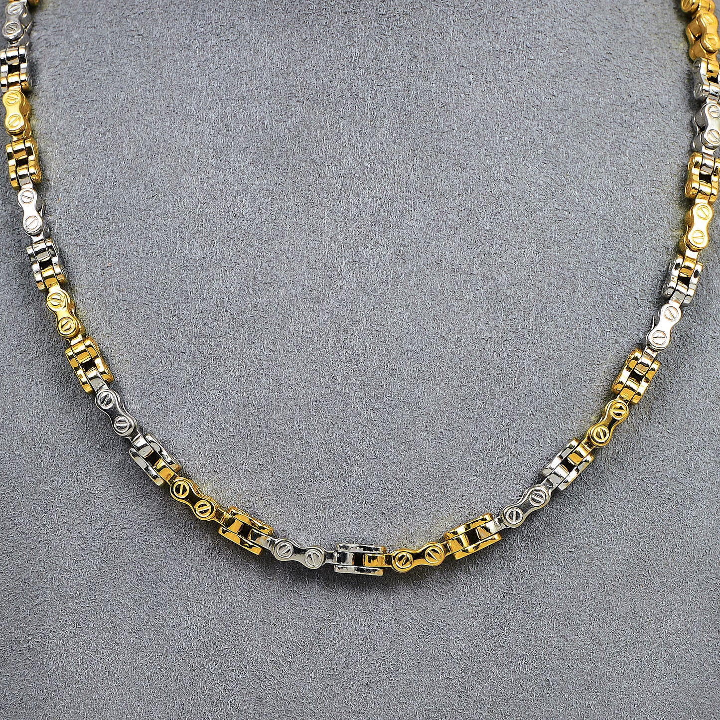 Pre-Owned 9ct Gold 2 Tone Bike Chain Design Necklace