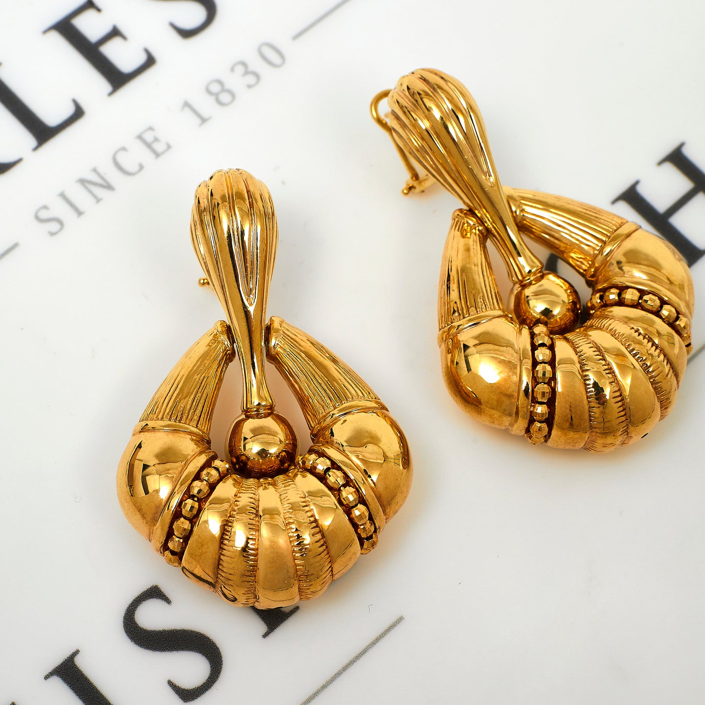 Pre-Owned 18ct Gold Hollow Rhombus Shape Drop Earrings