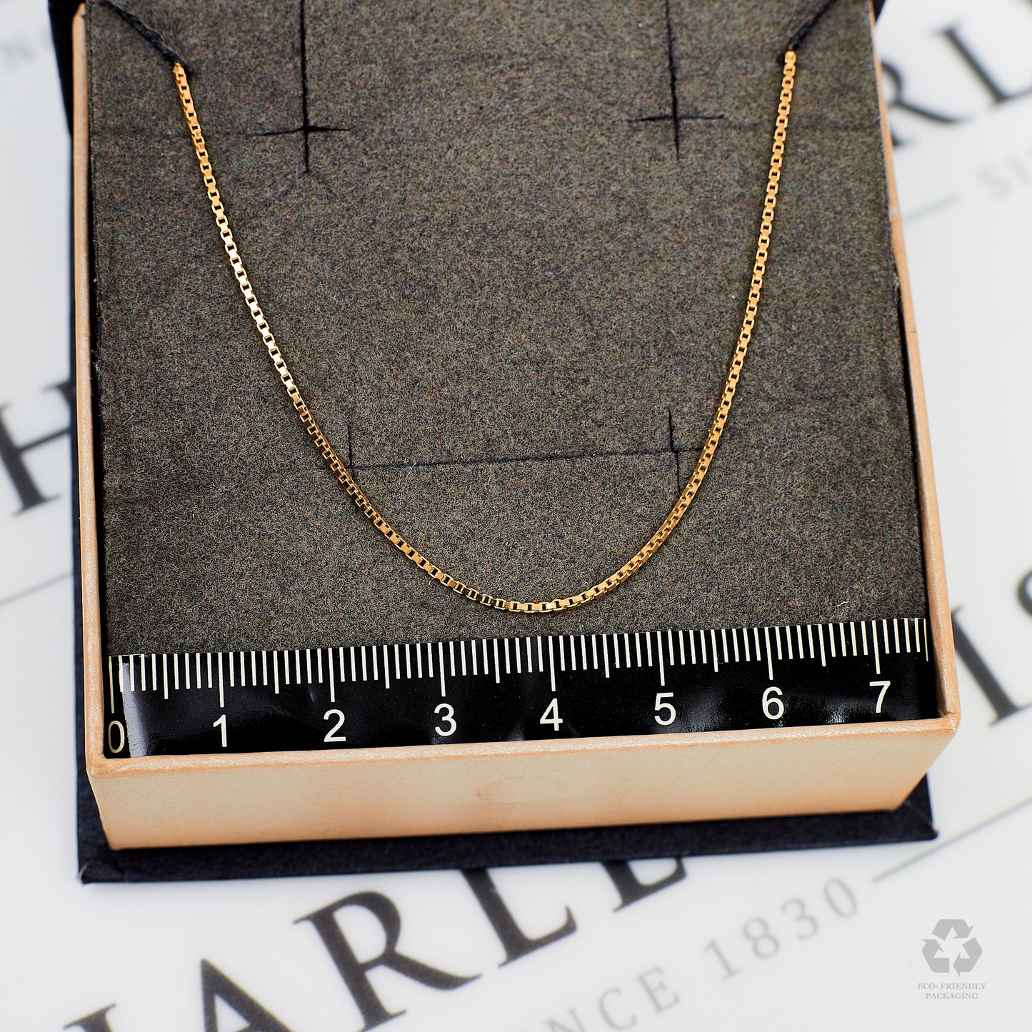 Pre-Owned 18ct Gold Box Link Chain Necklace 17 Inch