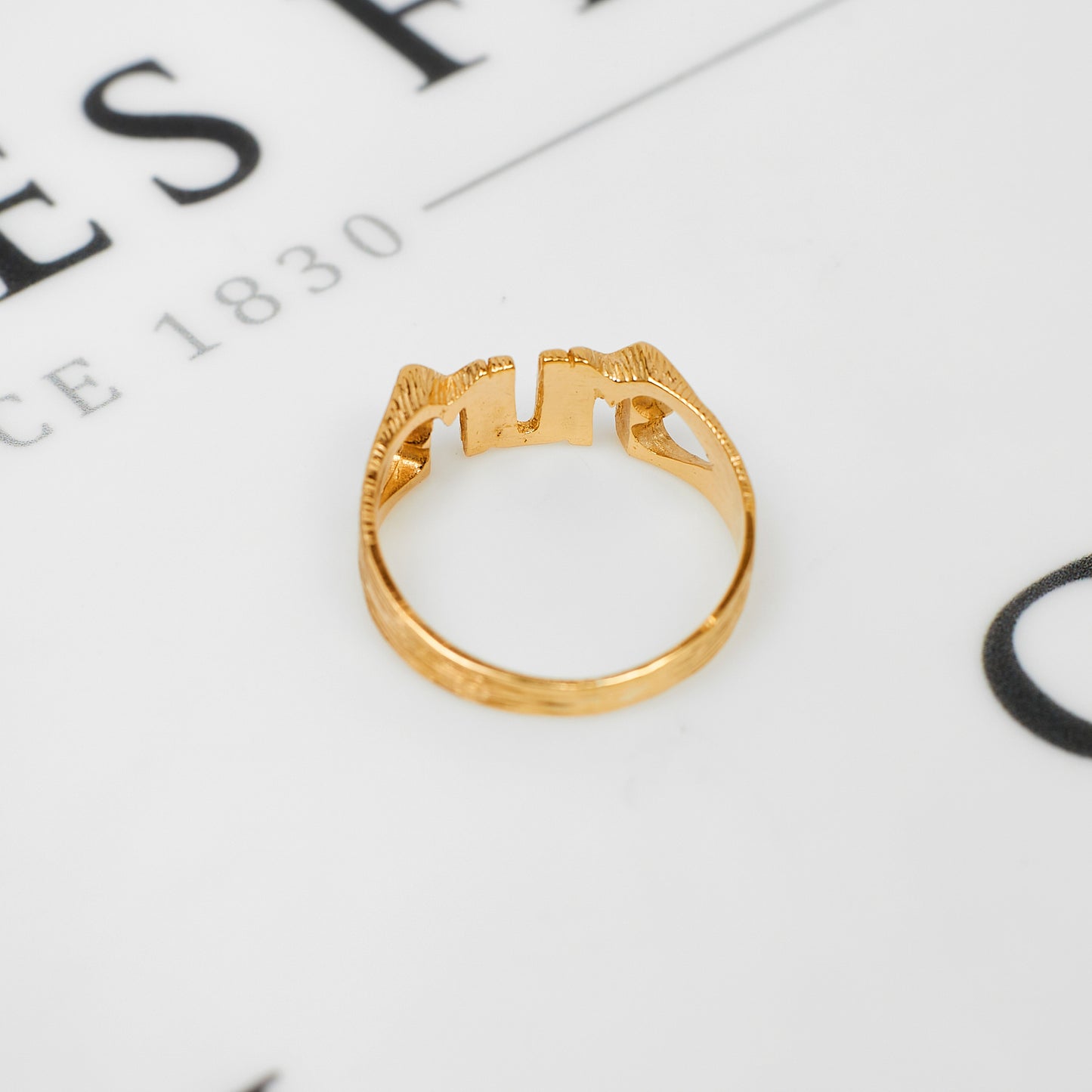 Pre-Owned 9ct Gold Textured Mum Cherish Ring Size S.5