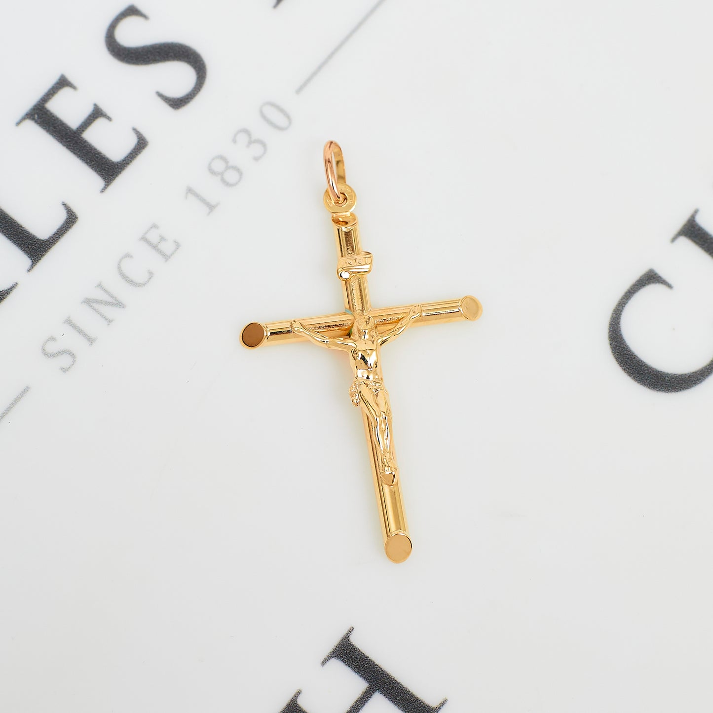 Pre-Owned 9ct Gold Hollow High-Polish Crucifix Pendant
