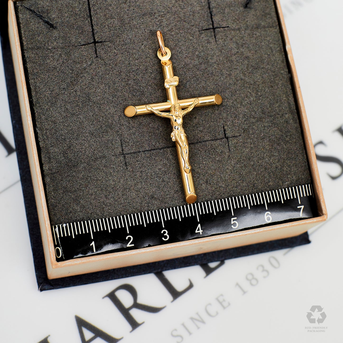 Pre-Owned 9ct Gold Hollow High-Polish Crucifix Pendant