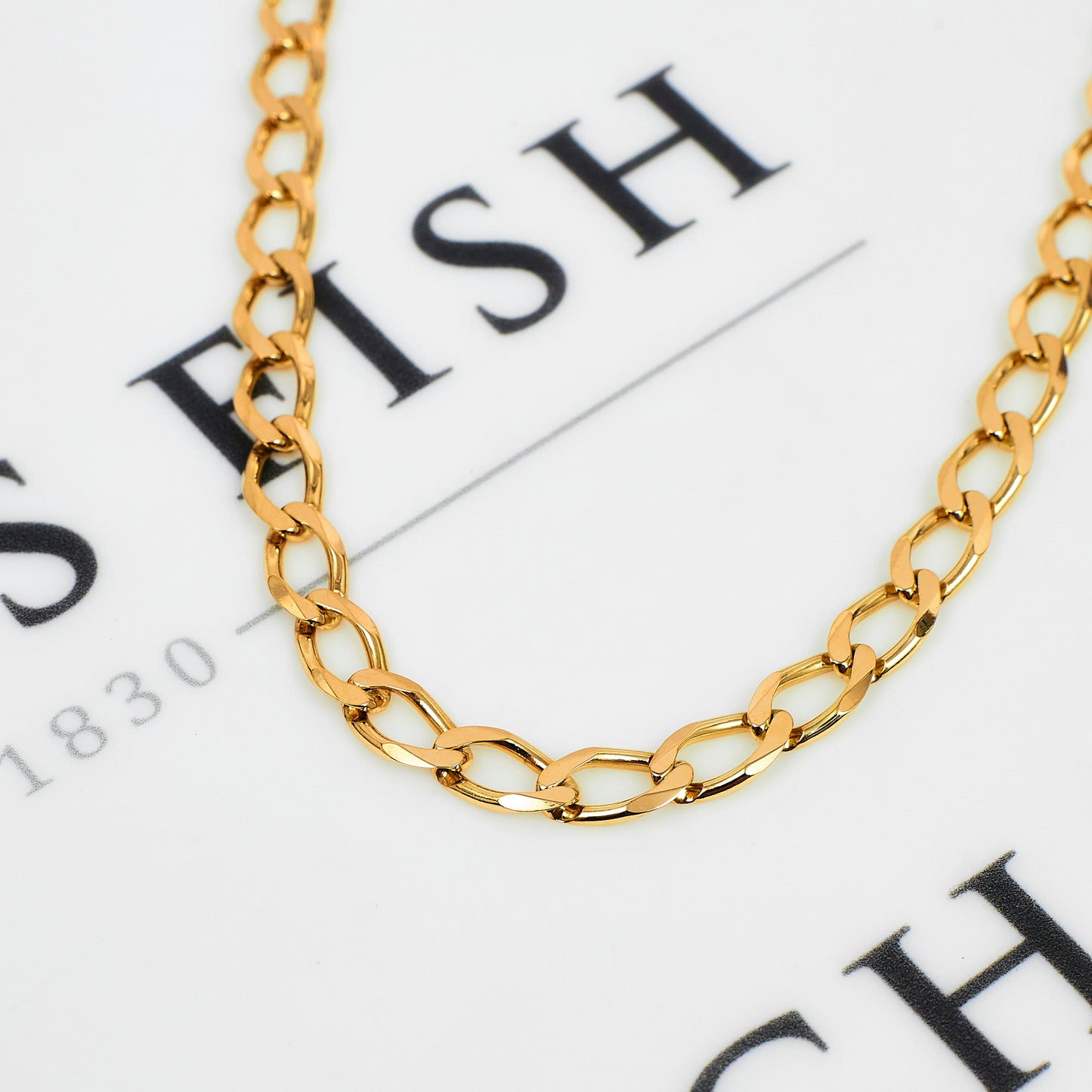 Pre-Owned 9ct Gold Curb Chain Necklace 24 Inch