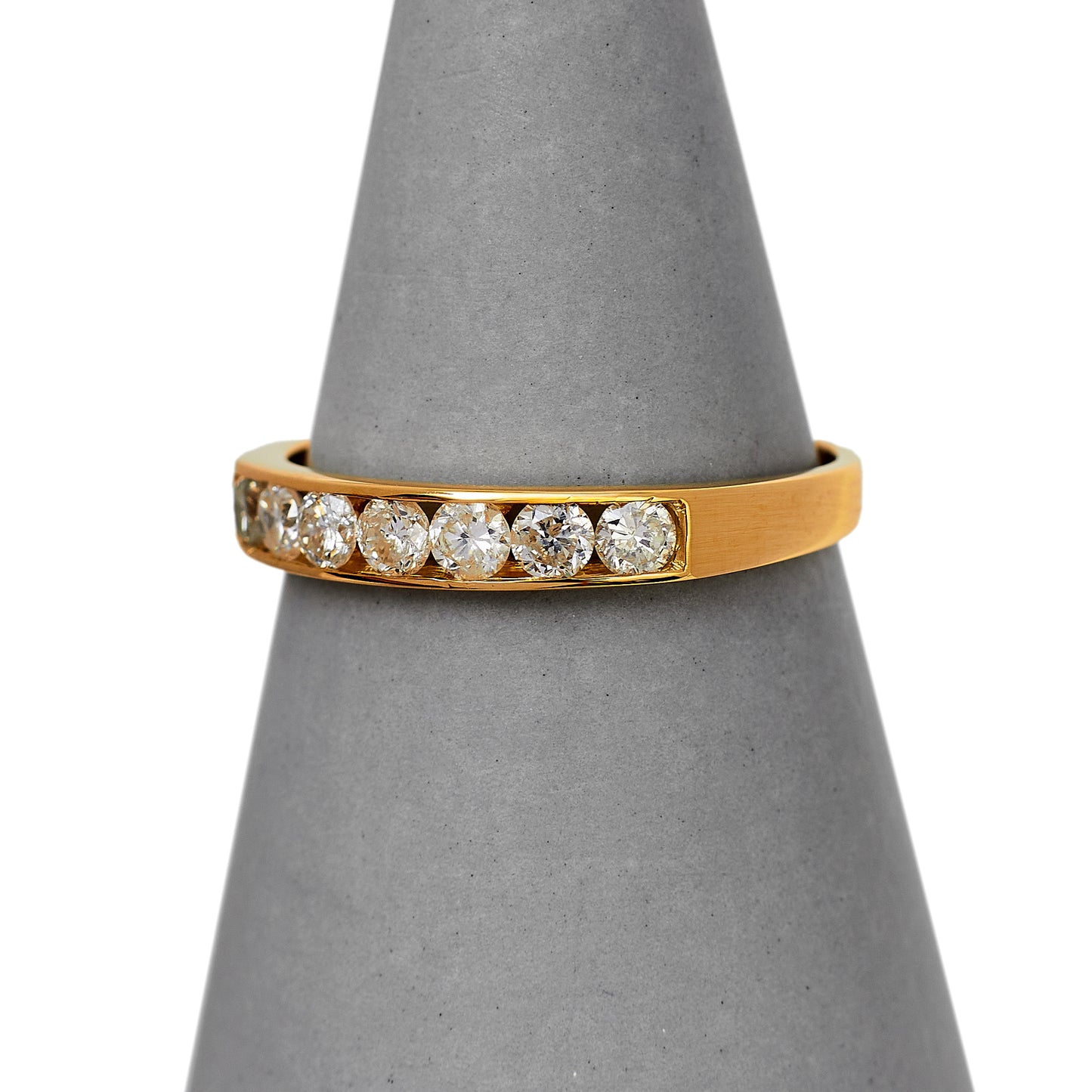 Pre-Owned 18ct Gold 7 Diamond Band Ring Size O