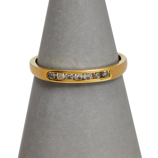 Pre-Owned 9ct Gold & 7 Diamond Band Ring Size M.5