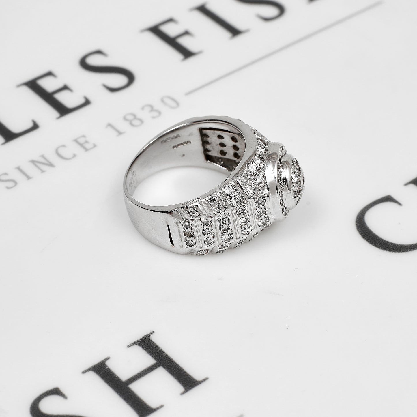 Pre-Owned 18ct White Gold & Diamond Mens Dress Ring Size Y