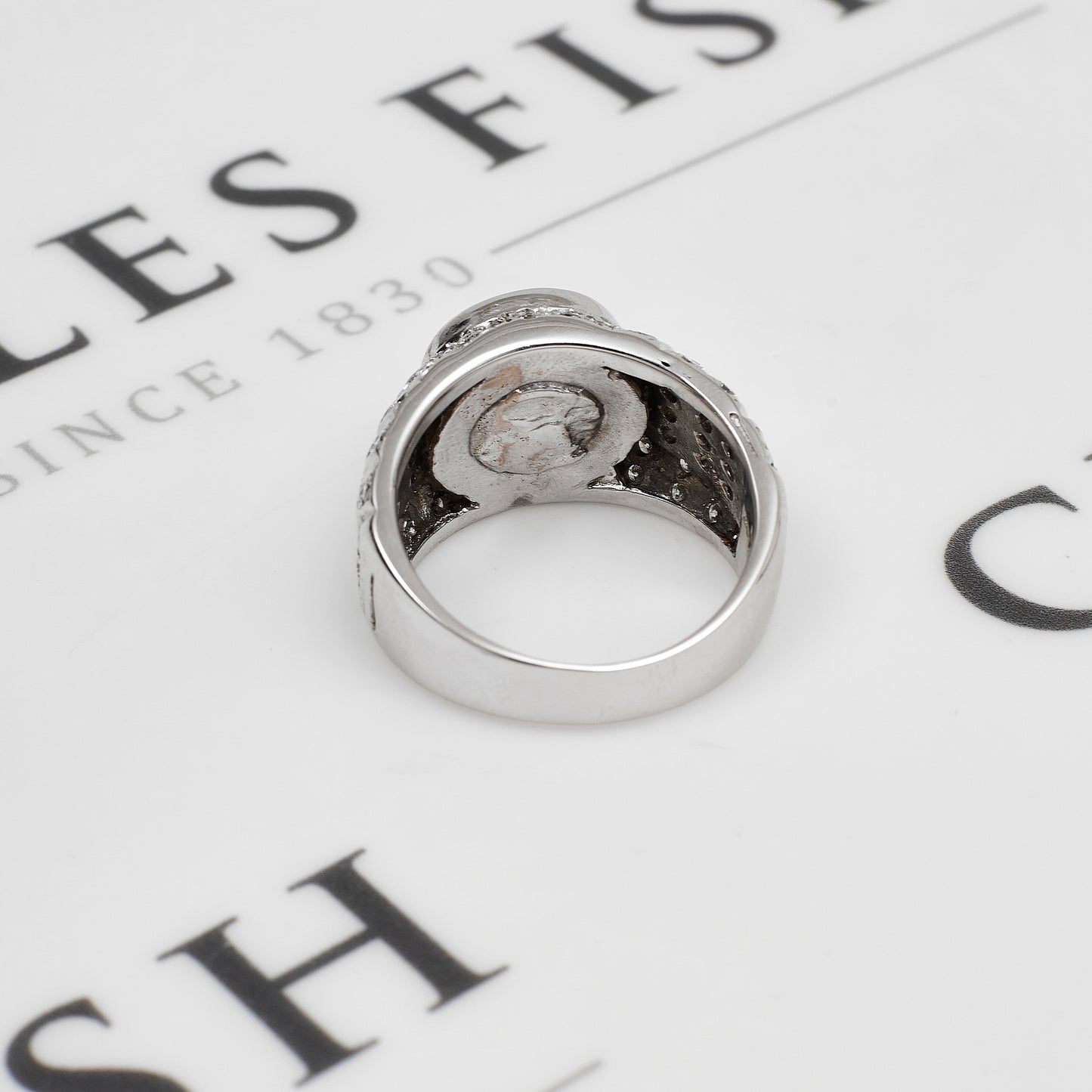 Pre-Owned 18ct White Gold & Diamond Mens Dress Ring Size Y