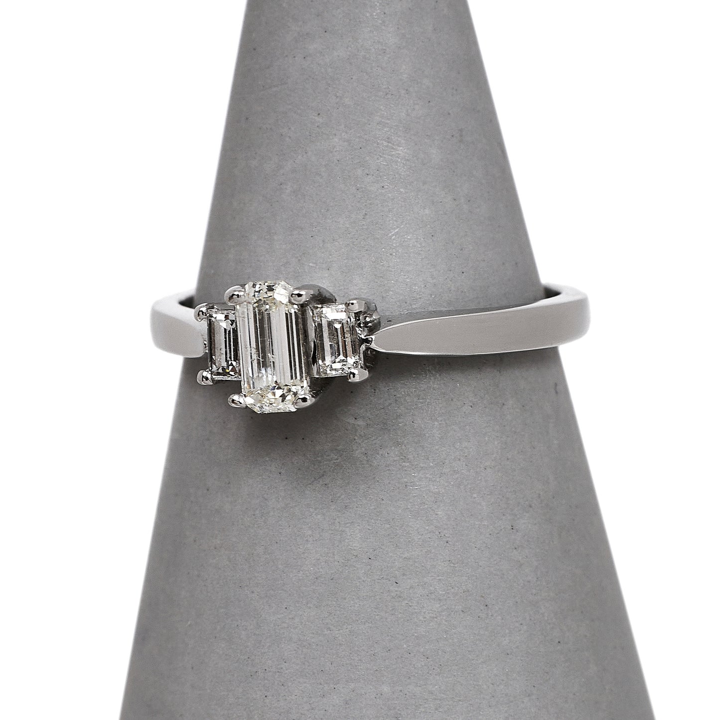 Pre-Owned 18ct White Gold Trinity Diamond Ring Size I.5