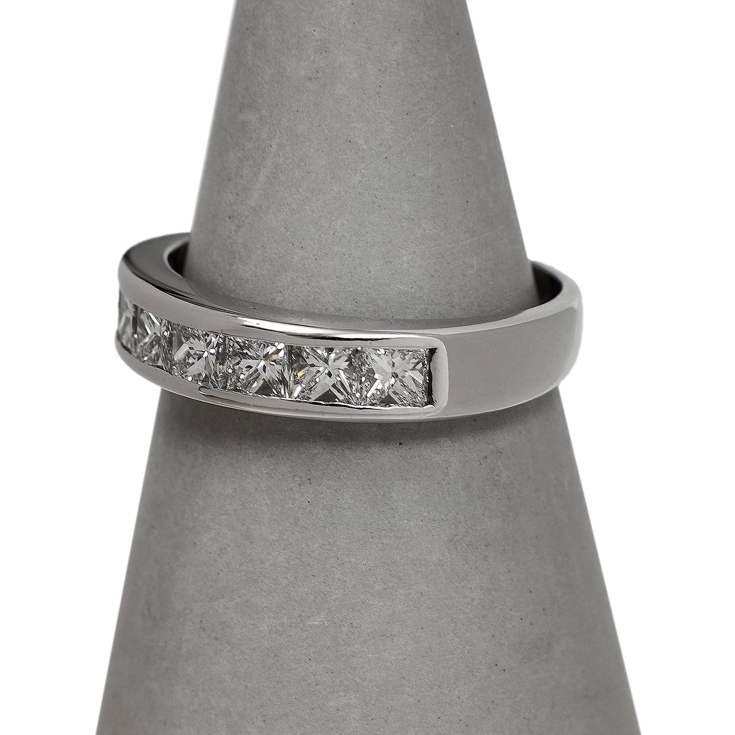 Pre-Owned 18ct White Gold 7 Diamond Half Eternity Ring Size K
