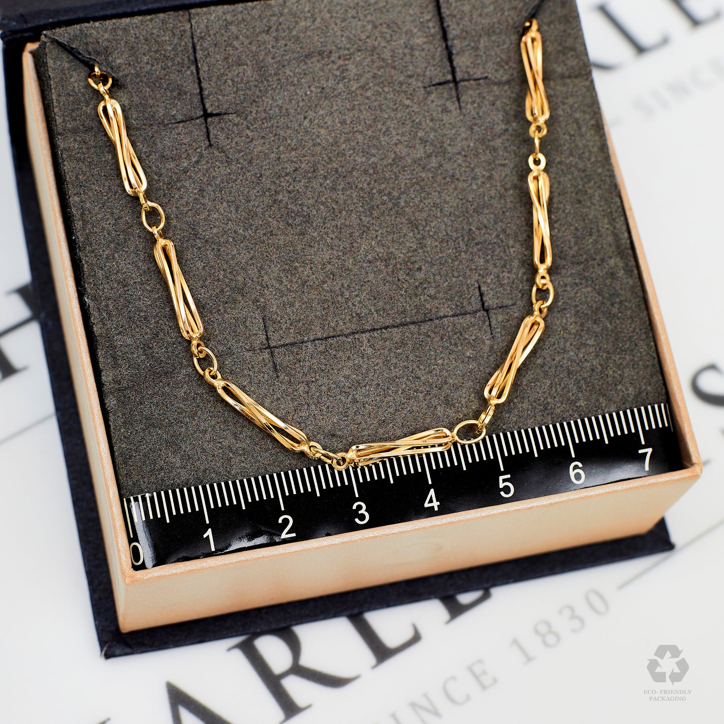 Pre-Owned 9ct Gold Oblong Twist Link Necklace 37 Inch
