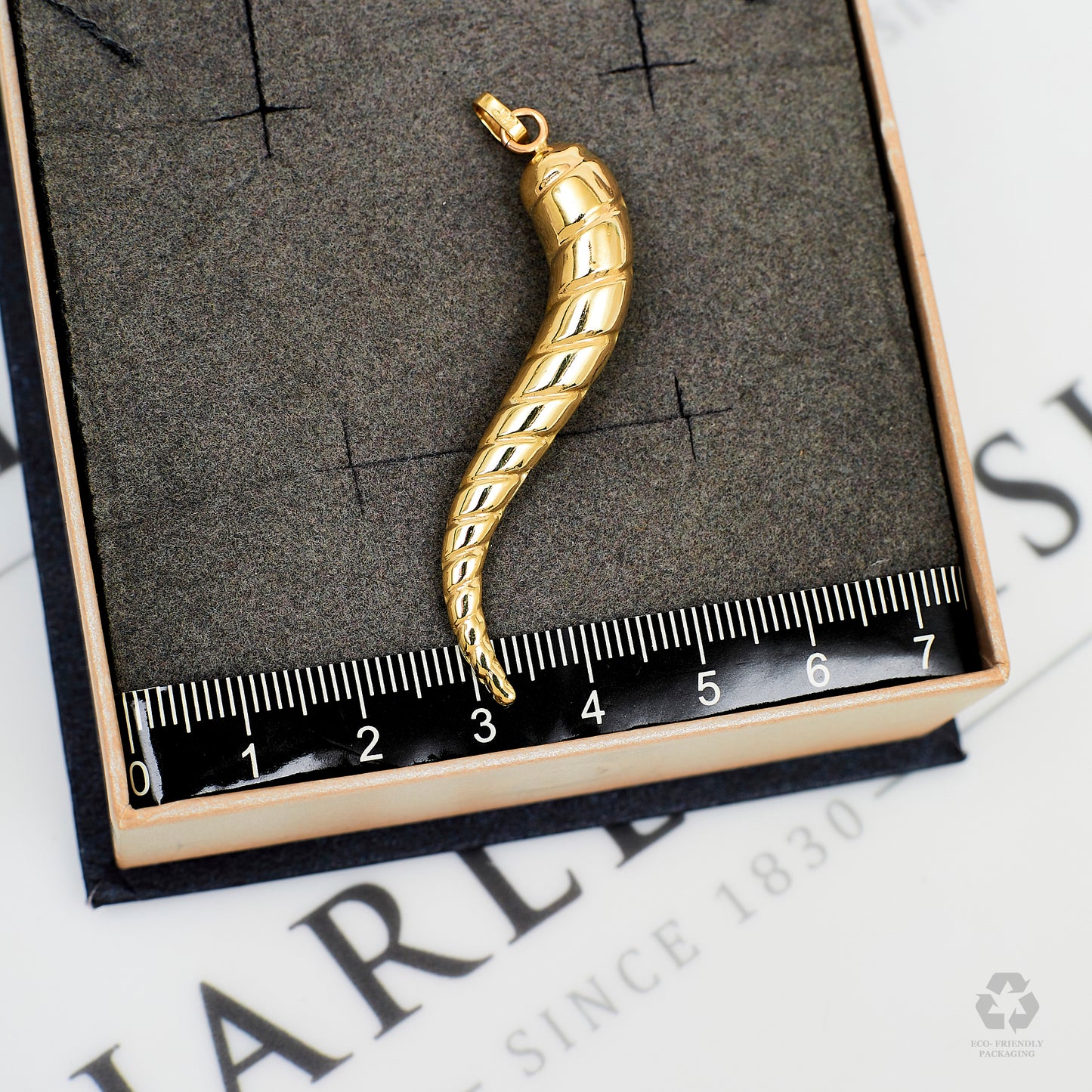 Pre-Owned 9ct Gold Hollow Twist Horn Of Life Pendant