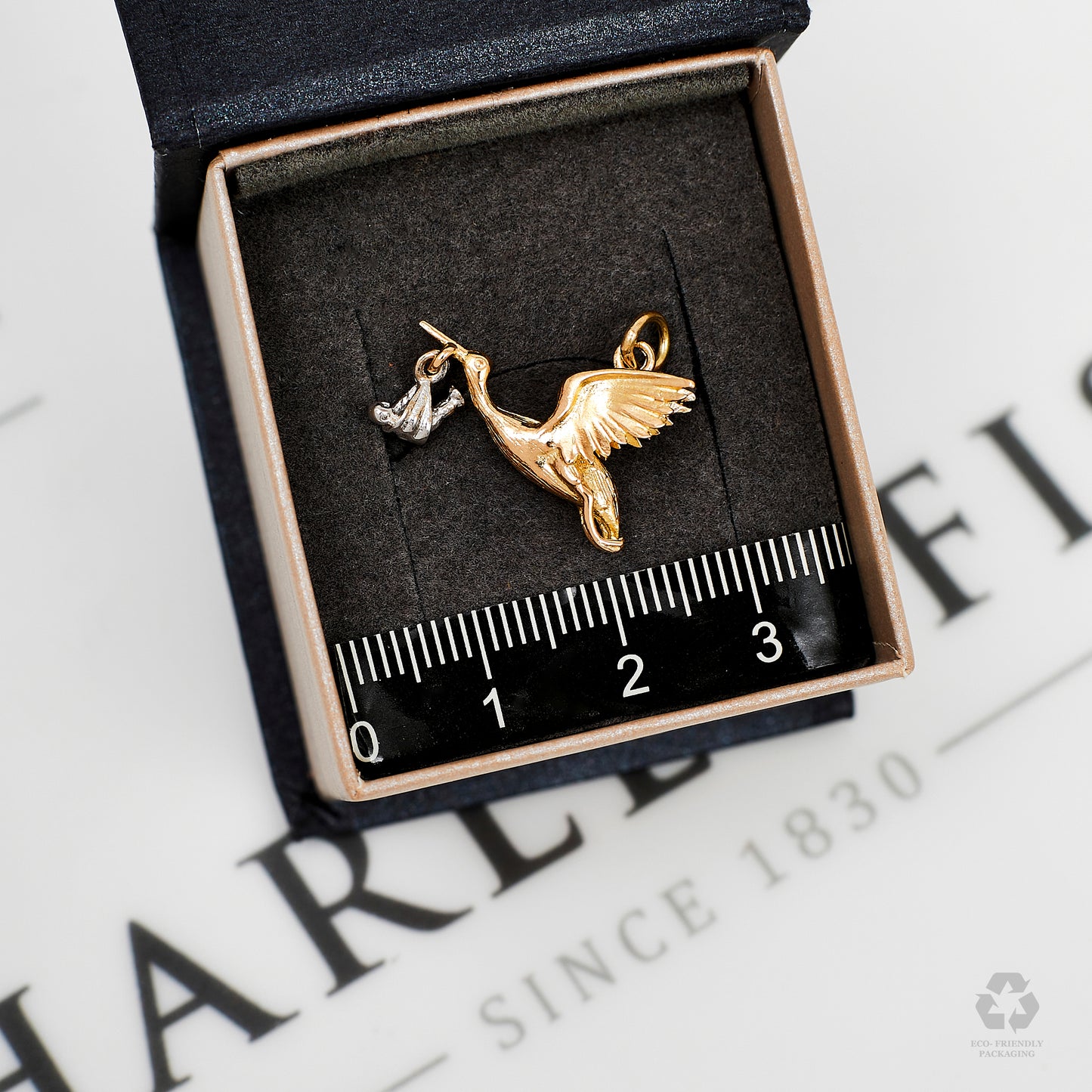 Pre-Owned 9ct Gold 2 Tone Stork & Baby Charm