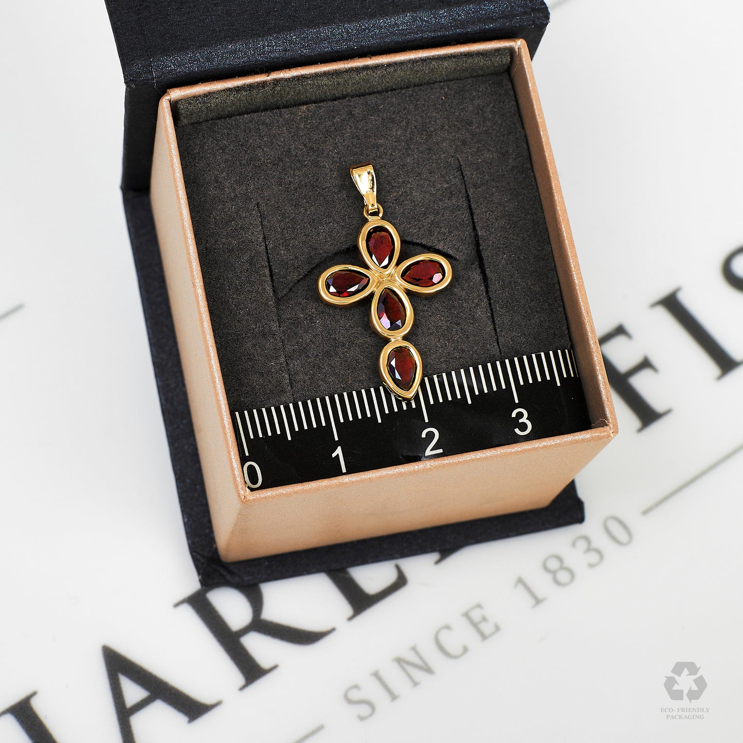 Pre-Owned 9ct Gold & 5 Garnet Cross Pendant