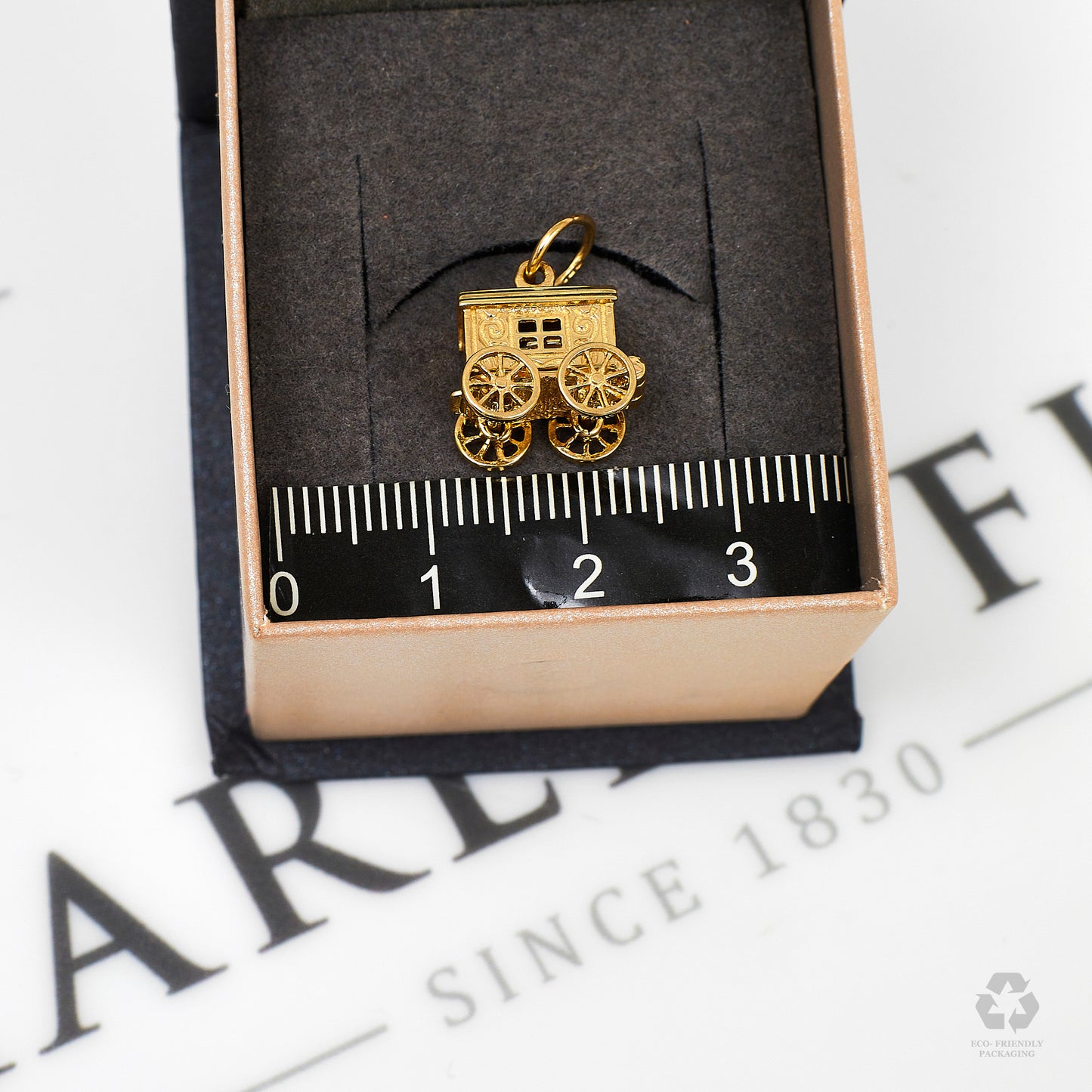 Pre-Owned 9ct Gold Gypsy Caravan & Fortune Teller Charm