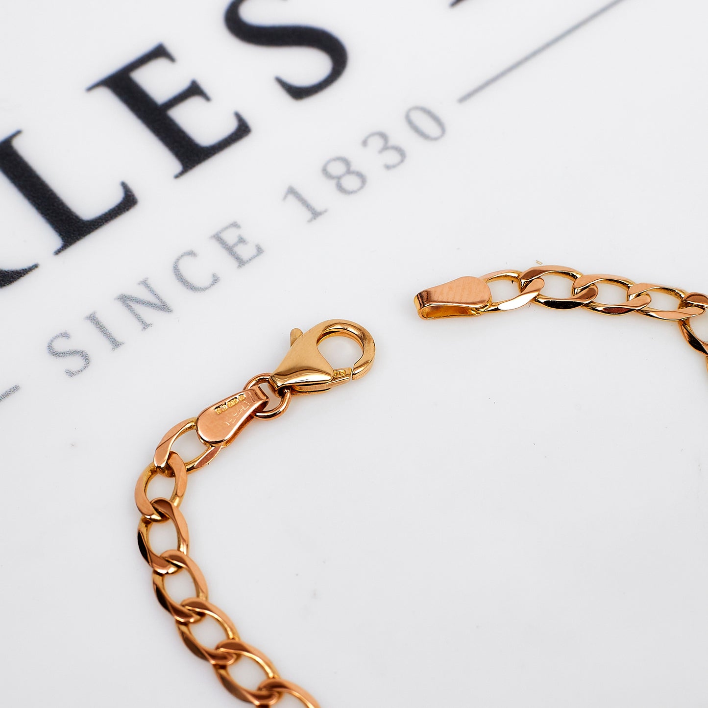 Pre-Owned 9ct Gold & CZ MUM Curb Chain Bracelet