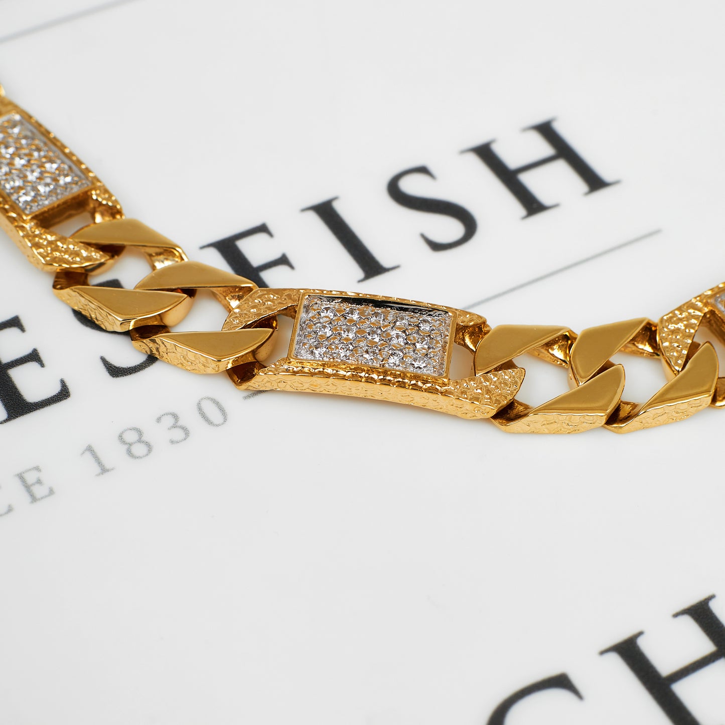 Pre-Owned 9ct Gold CZ Curb Bracelet 8 Inch