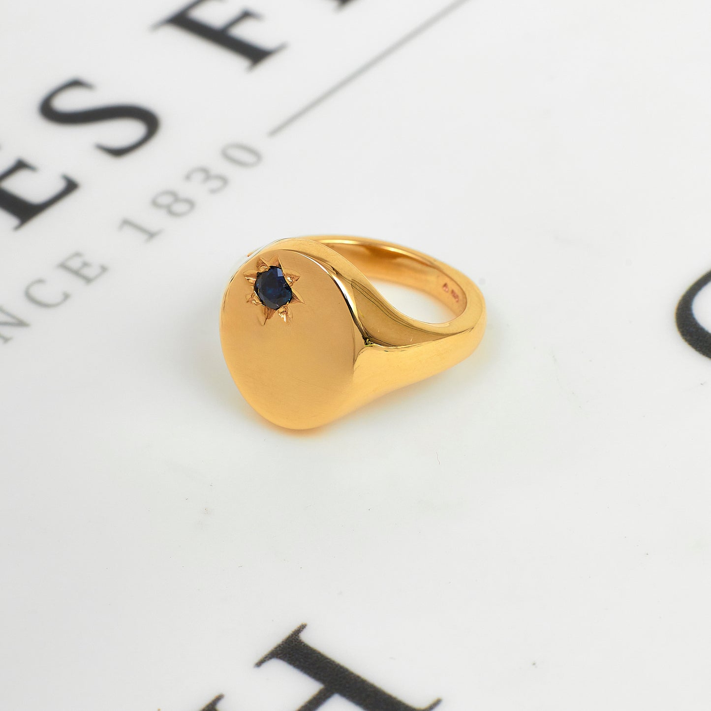 Pre-Owned 9ct Gold & Sapphire High-Polish Signet Ring Size N