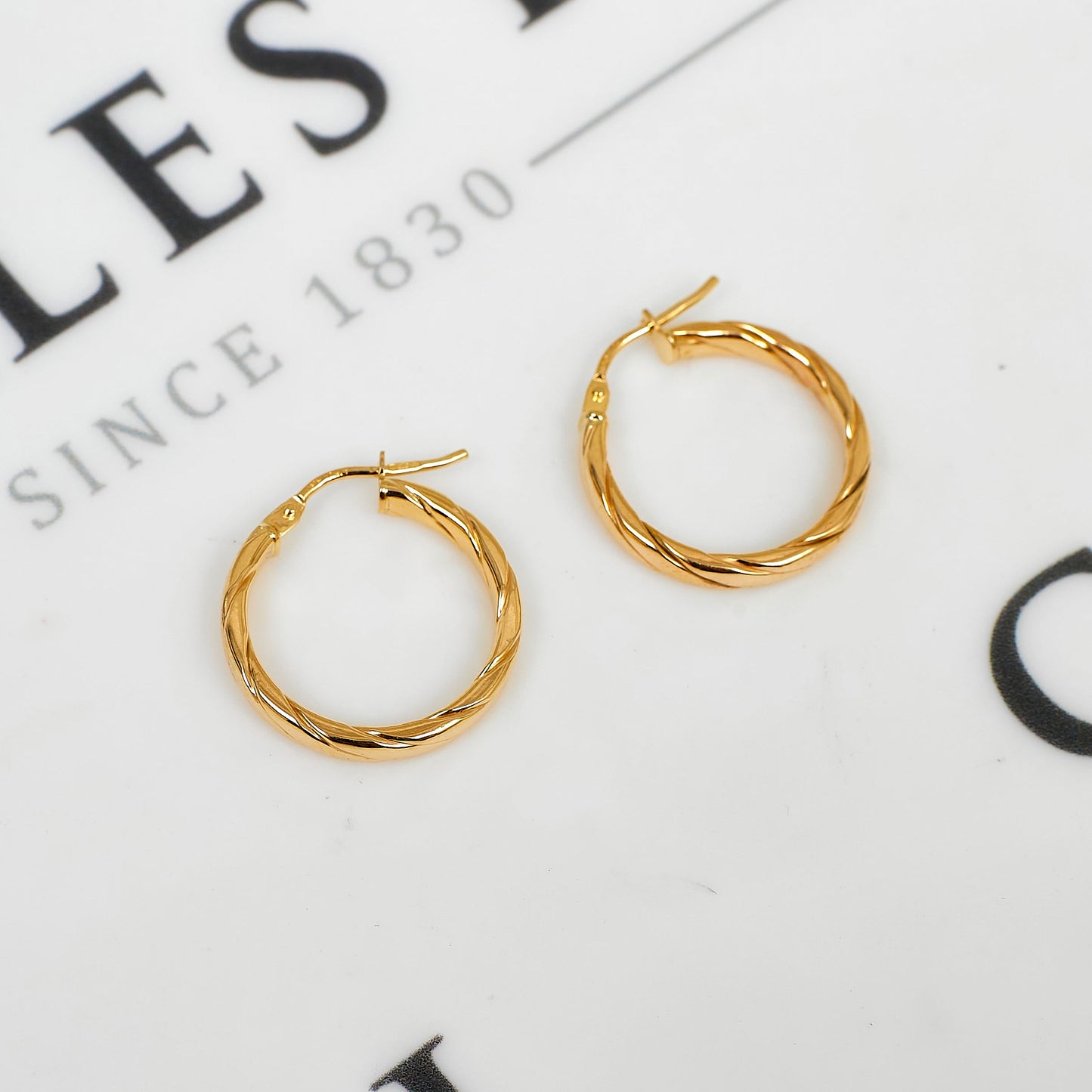 Pre-Owned 9ct Gold Hollow Twist Design Creole Hoop Earrings