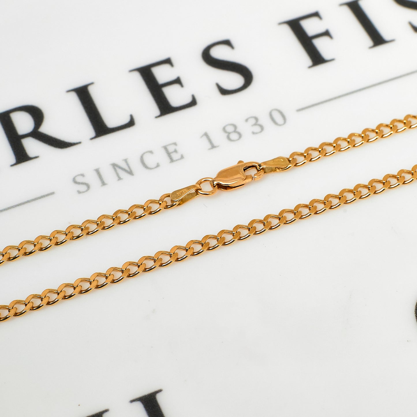 Pre-Owned 9ct Gold Hollow Curb Chain Necklace 18 Inch