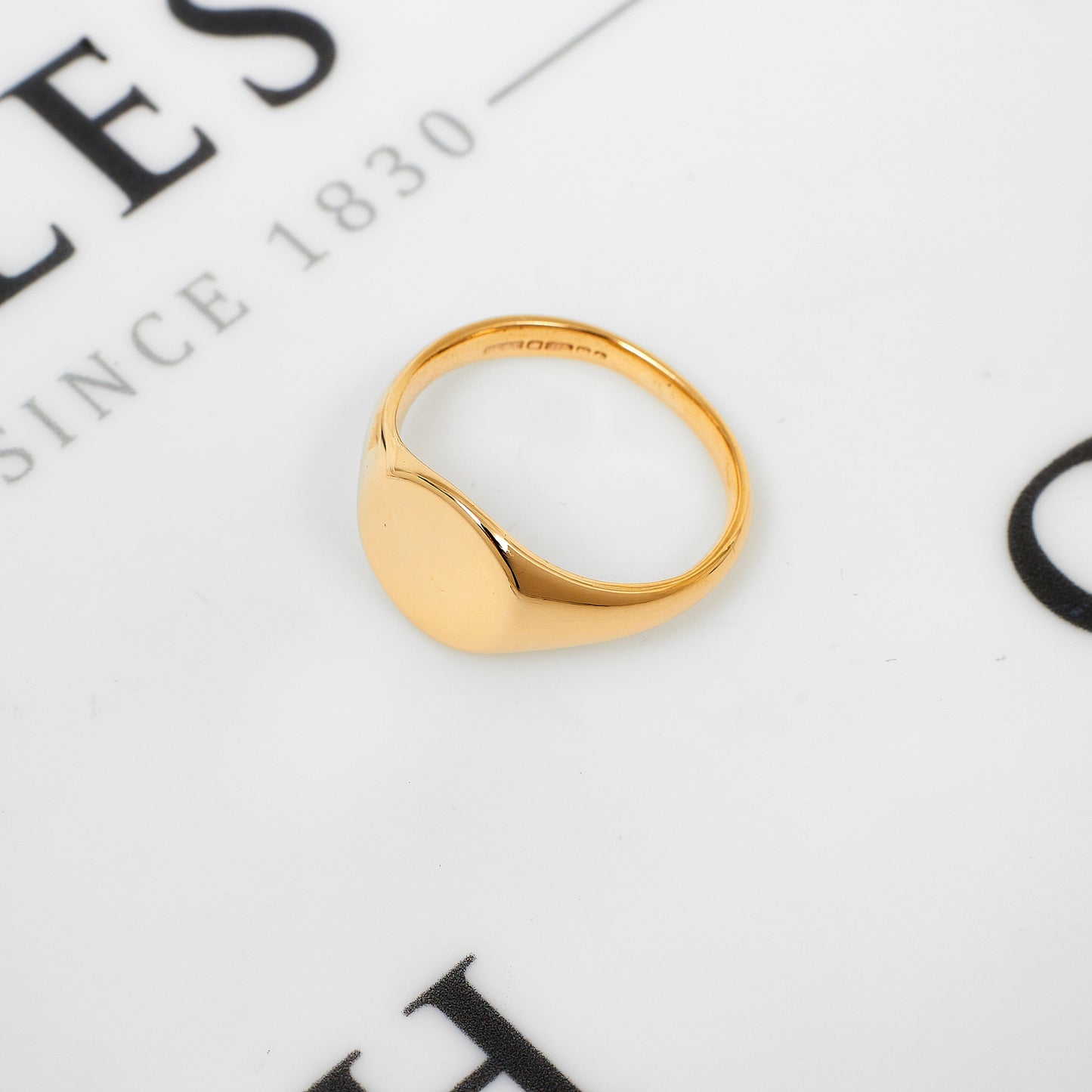 Pre-Owned 9ct Gold High-Polish Round Signet Ring Size W