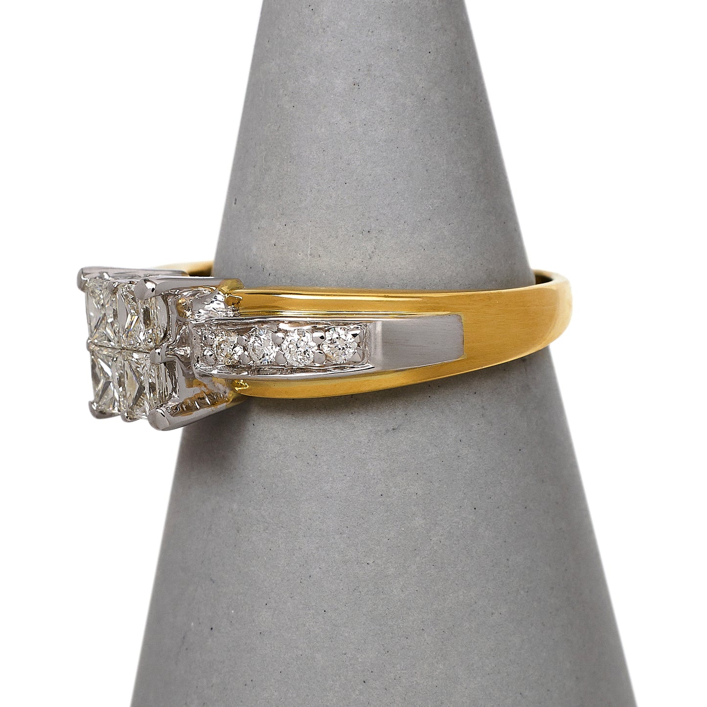 Pre-Owned 18ct Gold & 4 Princess Cut Diamond Ring Size Q