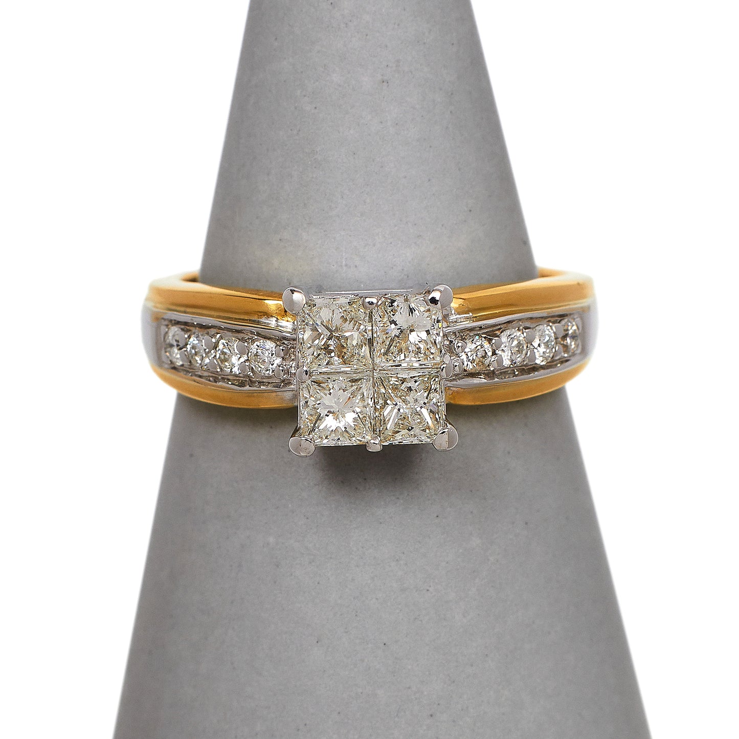 Pre-Owned 18ct Gold & 4 Princess Cut Diamond Ring Size Q