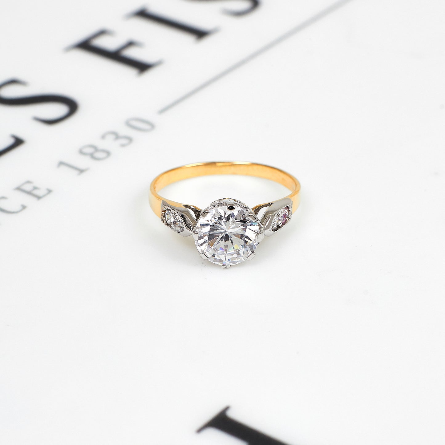 Pre-Owned 9ct Gold CZ Dress Ring Size M