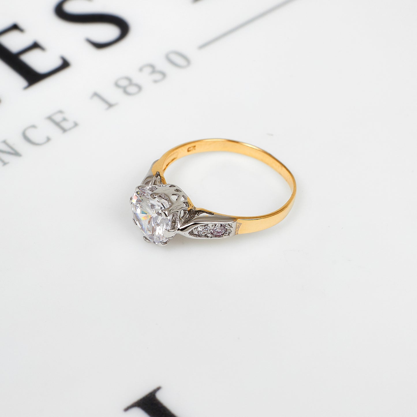 Pre-Owned 9ct Gold CZ Dress Ring Size M