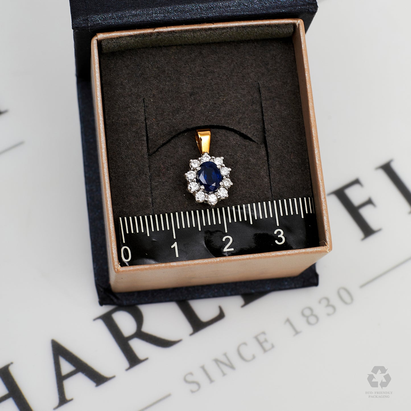 Pre-Owned 14ct Gold Sapphire & Diamond Cluster Pendant