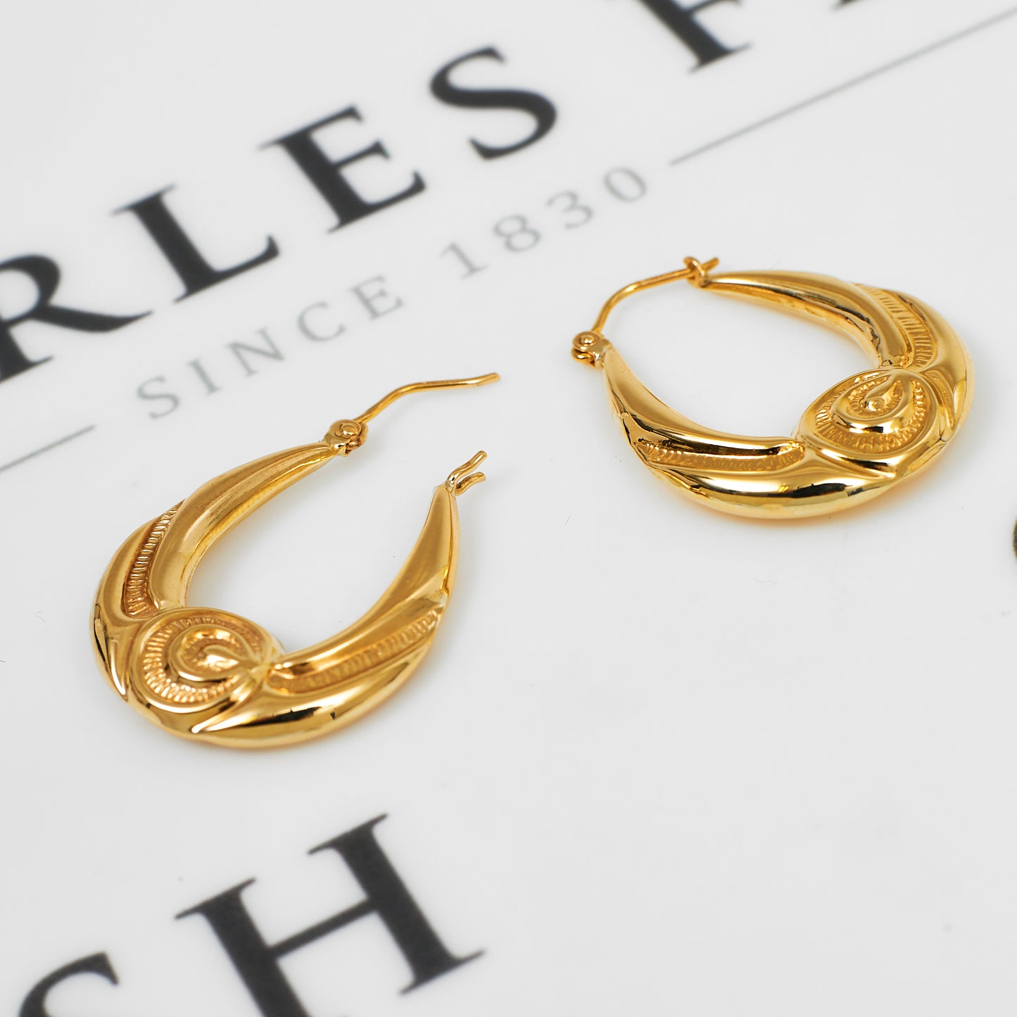 Pre-Owned 9ct Gold Patterned Oval Creole Hoop Earrings