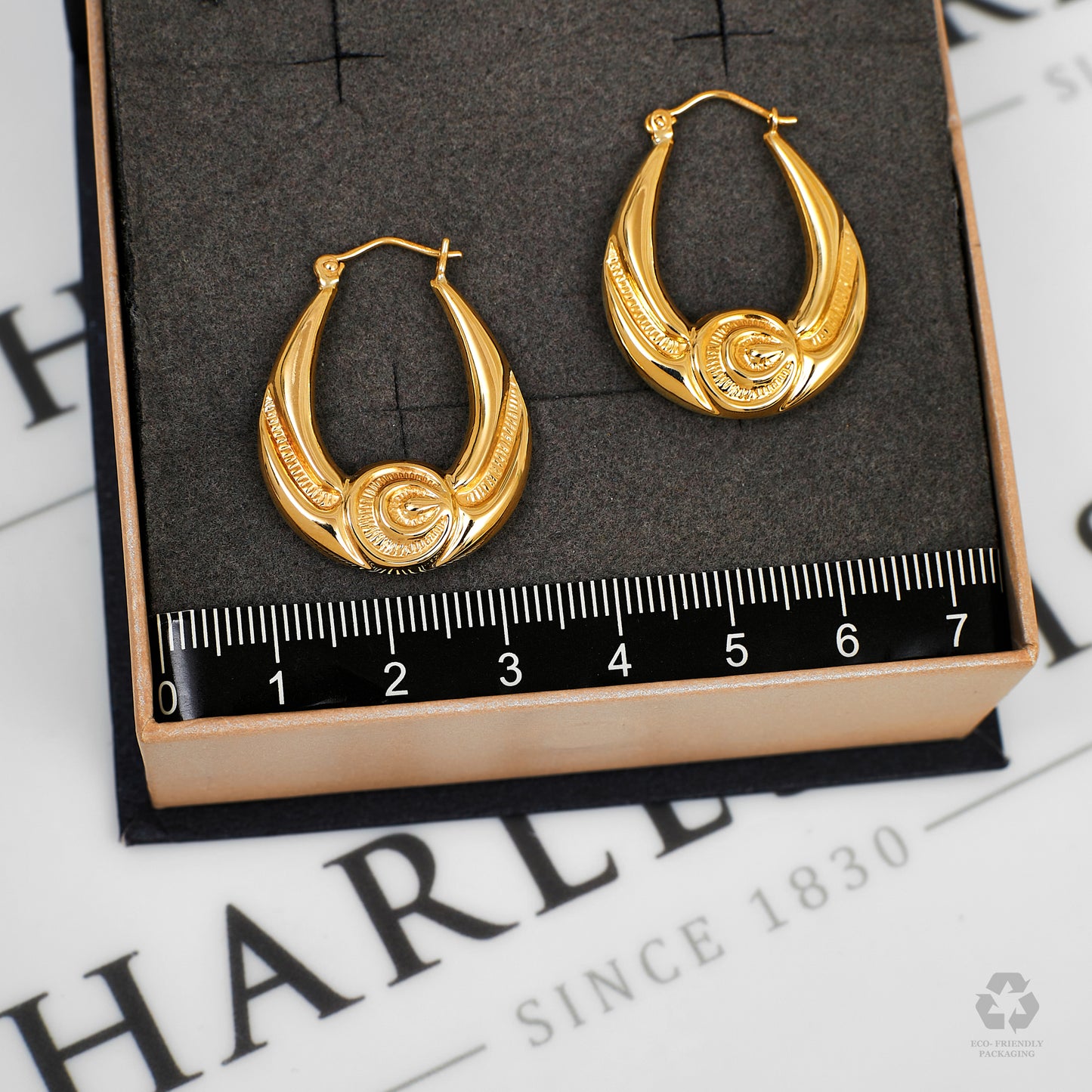 Pre-Owned 9ct Gold Patterned Oval Creole Hoop Earrings
