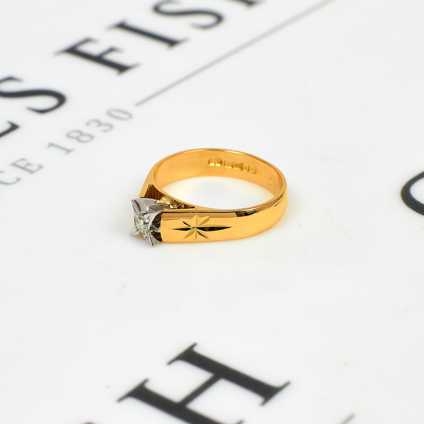 Pre-Owned 18ct Gold & Diamond Star Setting Ring Size M