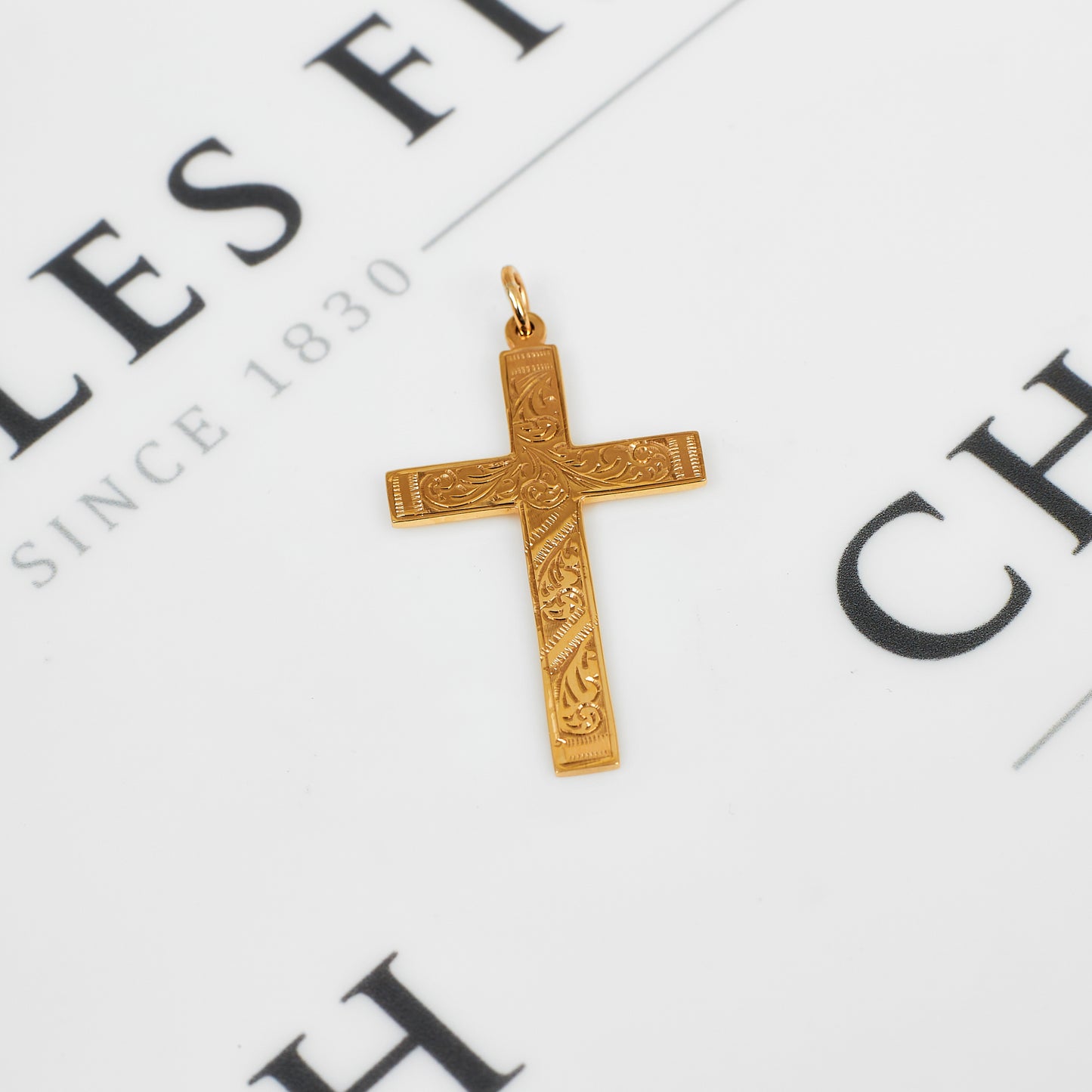 Pre-Owned 9ct Gold Mid-Size Patterned Cross Pendant