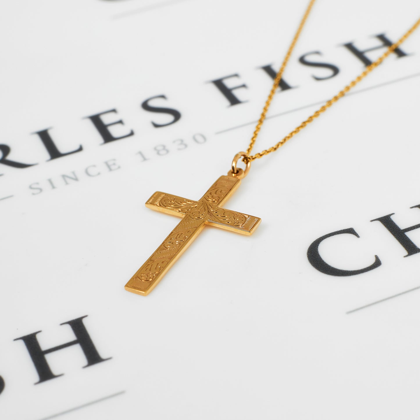Pre-Owned 9ct Gold Mid-Size Patterned Cross Pendant