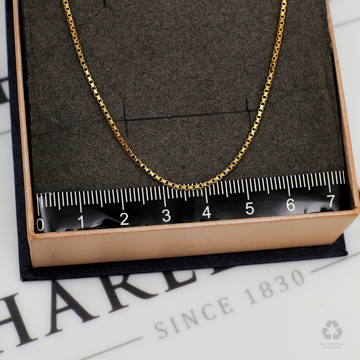 Pre-Owned 14ct Gold Box Link Chain Necklace 28 Inch