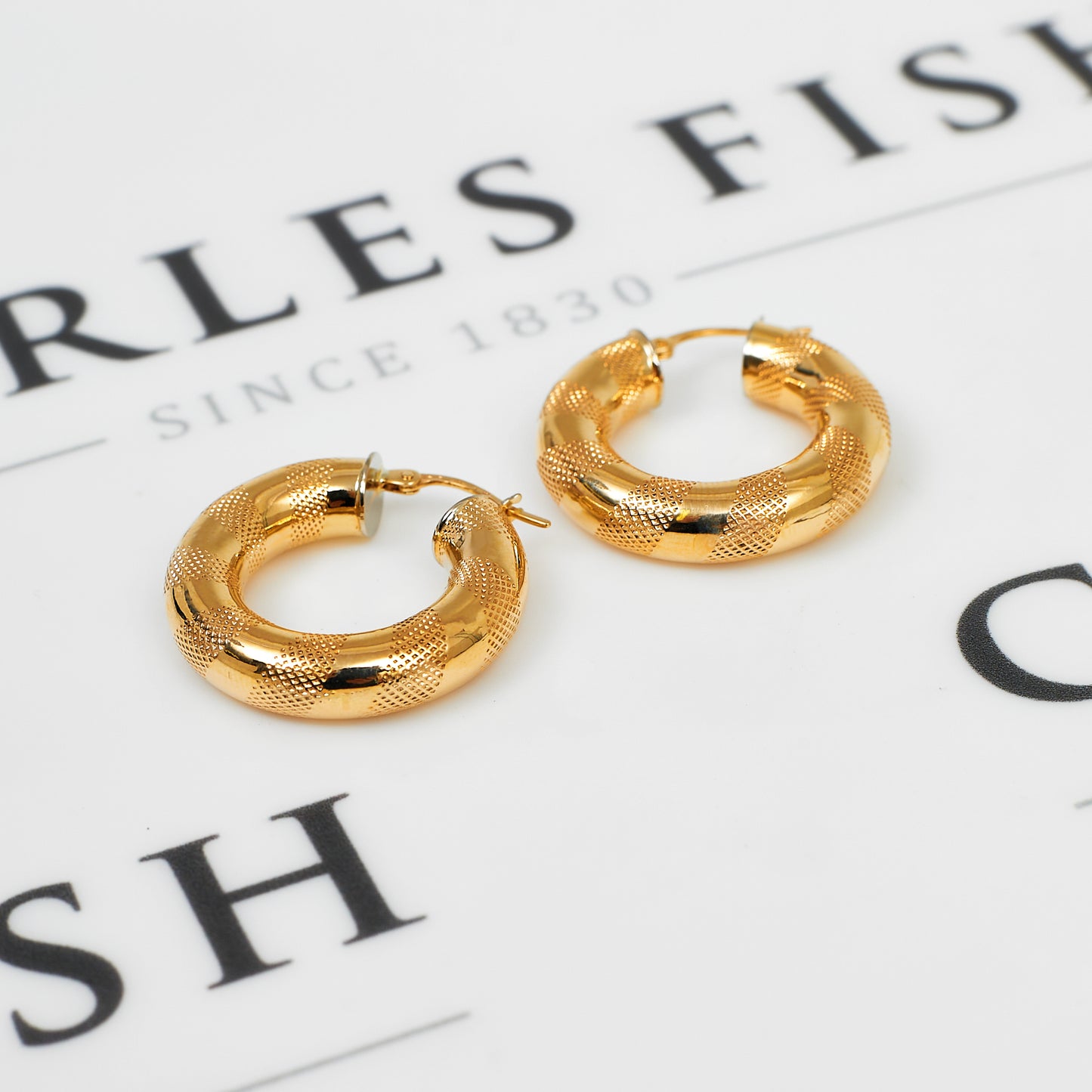 Pre-Owned 9ct Gold Guilloche Design Twist Hoop Earrings