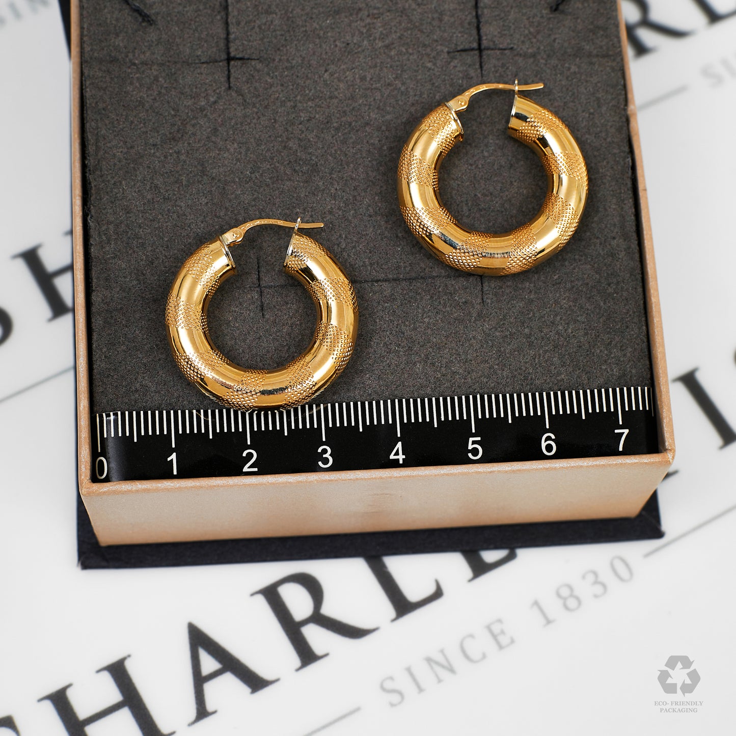 Pre-Owned 9ct Gold Guilloche Design Twist Hoop Earrings