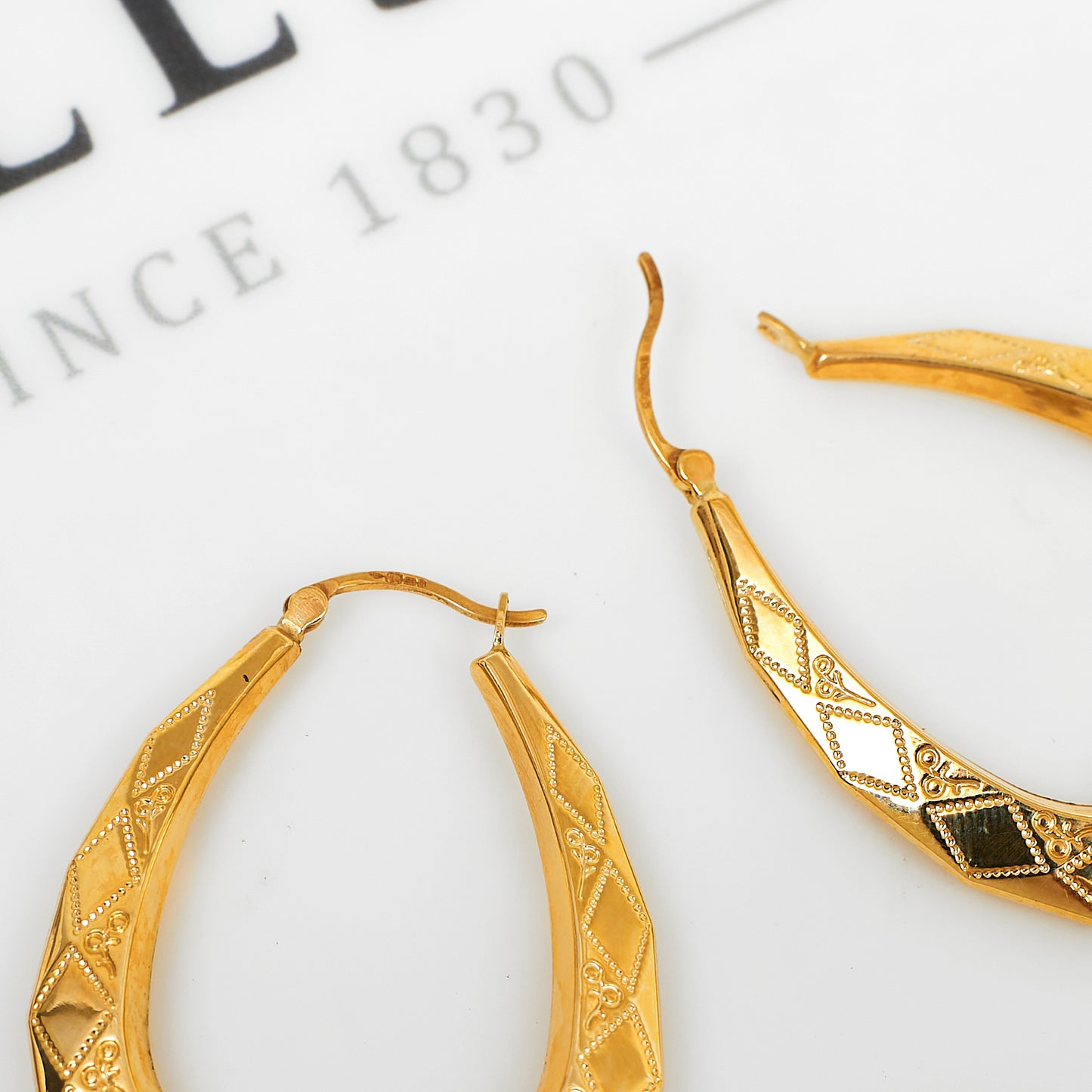 Pre-Owned 9ct Gold Patterned Oval Creole Hoop Earrings