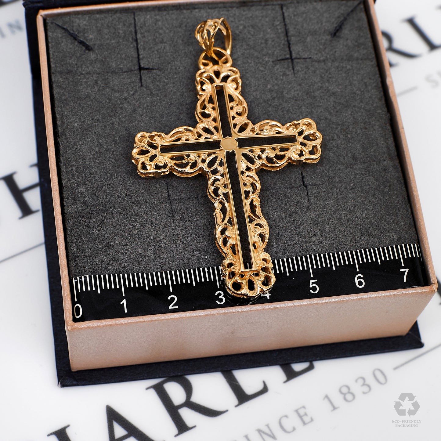 Pre-Owned 9ct Gold Openwork Filigree Cross Pendant