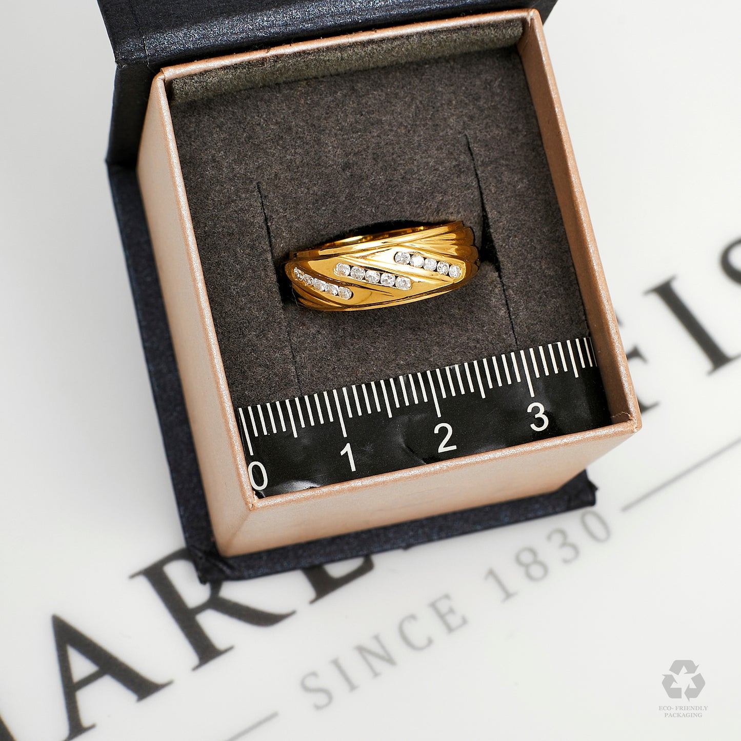 Pre-Owned 18ct Gold & Diamond Dress Ring Size M