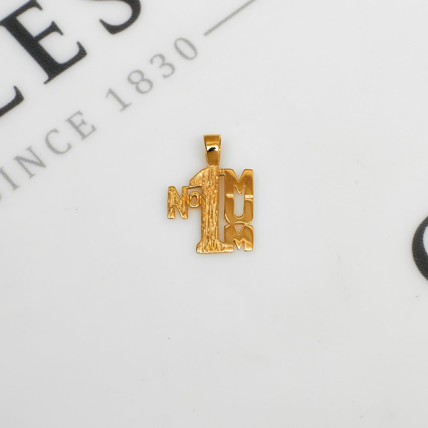 Pre-Owned 9ct Gold Multi Texture No 1 Mum Pendant