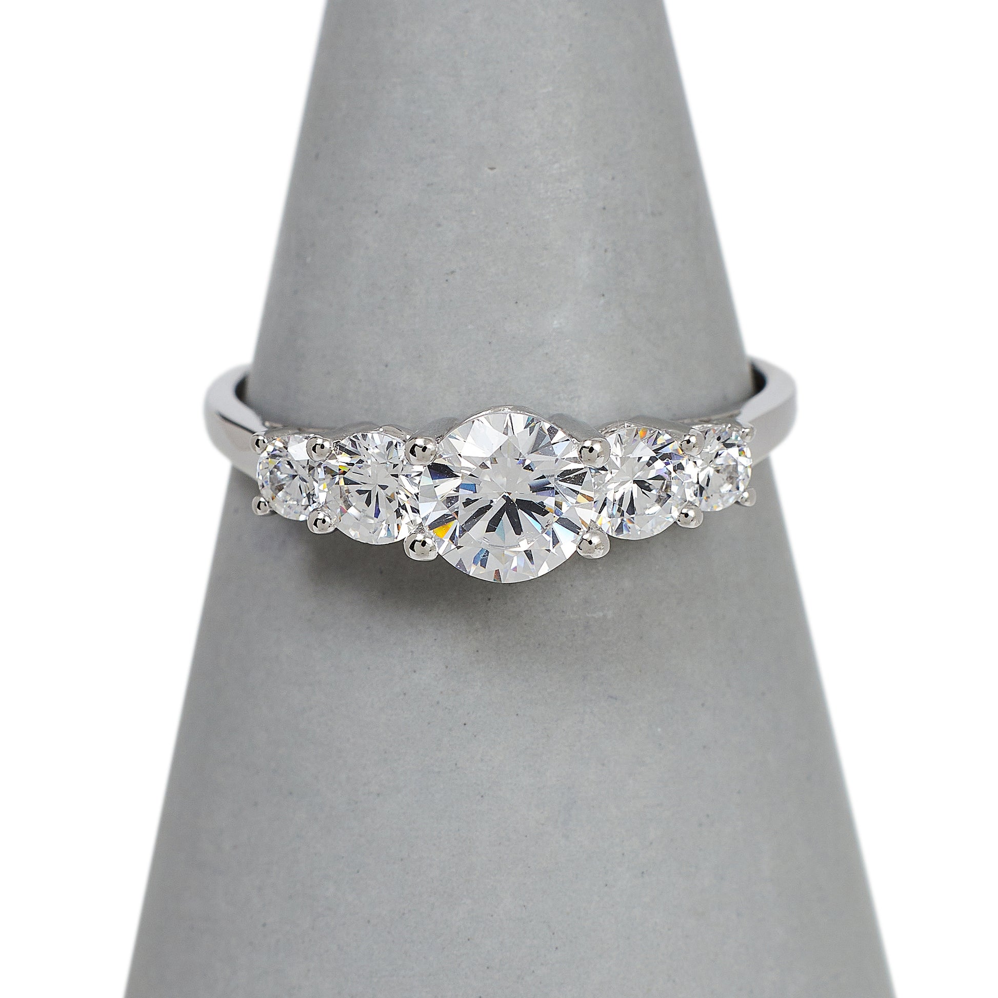 Pre-Owned 9ct White Gold 5 CZ Dress Ring Size S.5