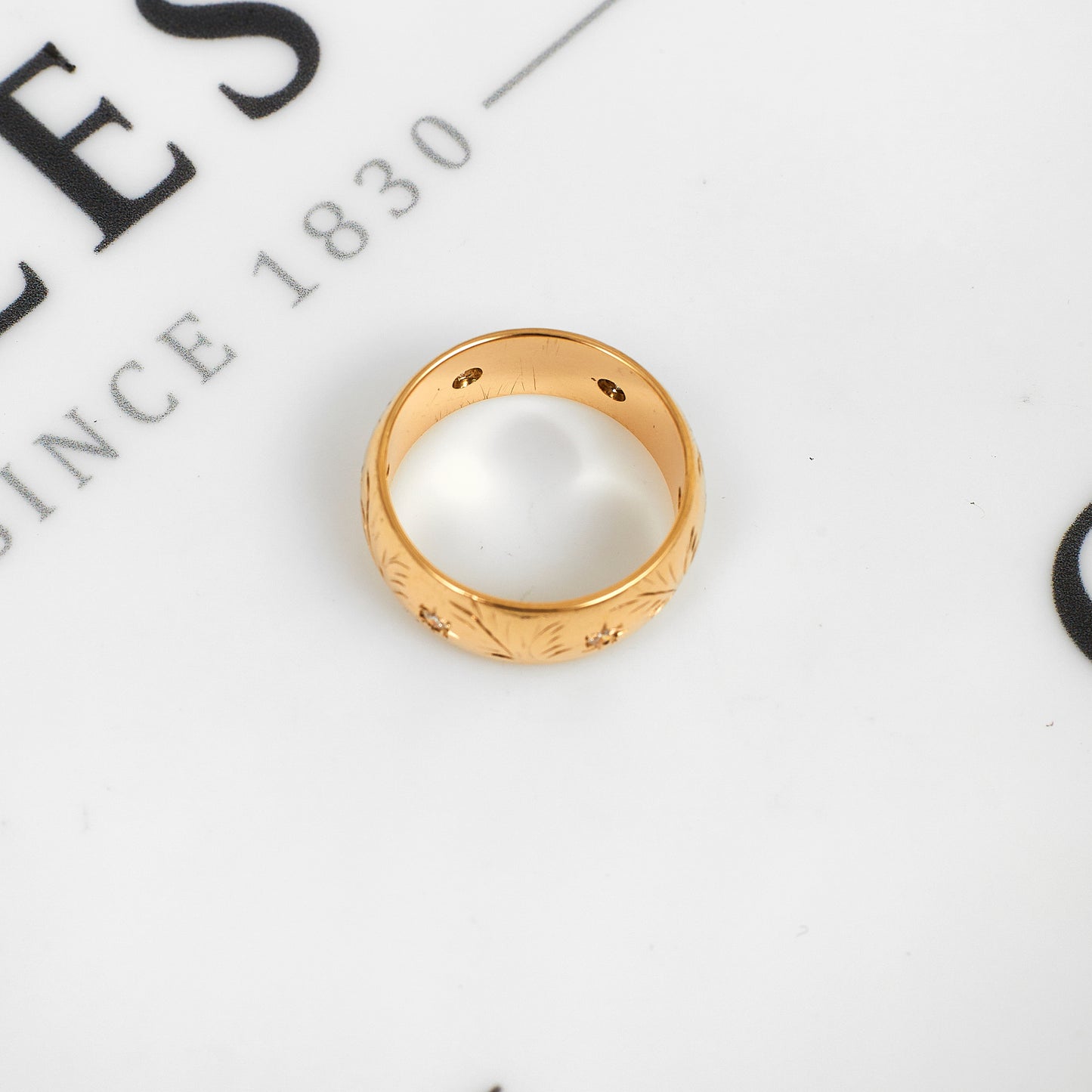 Pre-Owned 9ct Gold & 6 CZ Band Ring Size M.5