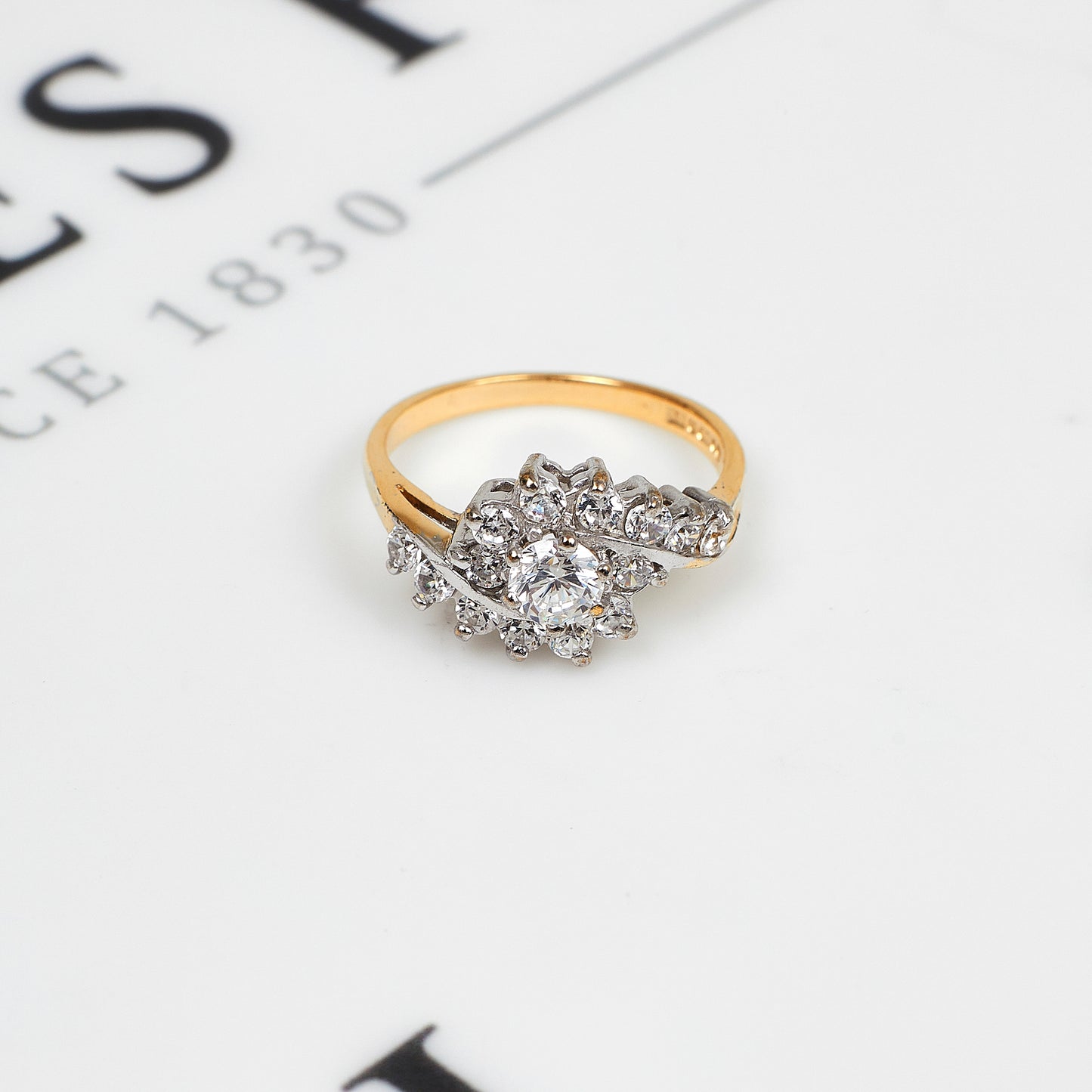Pre-Owned 9ct Gold CZ Cluster Ring Size L