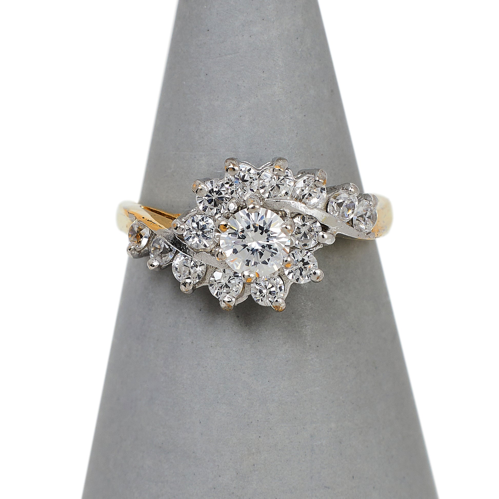 Pre-Owned 9ct Gold CZ Cluster Ring Size L